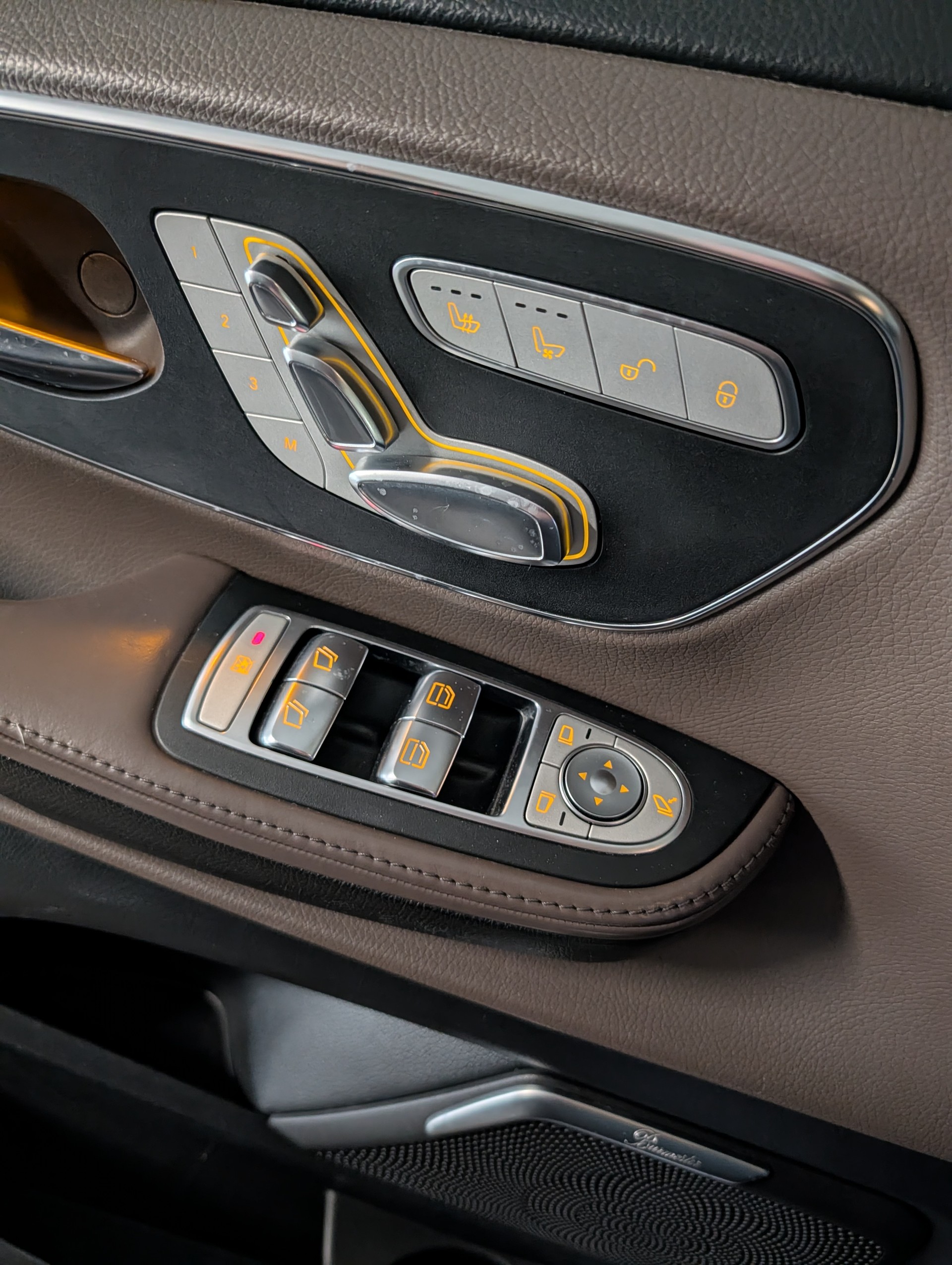 MERCEDES-BENZ V 250 d lang Exclusive 9G-Tronic AMG-image-16