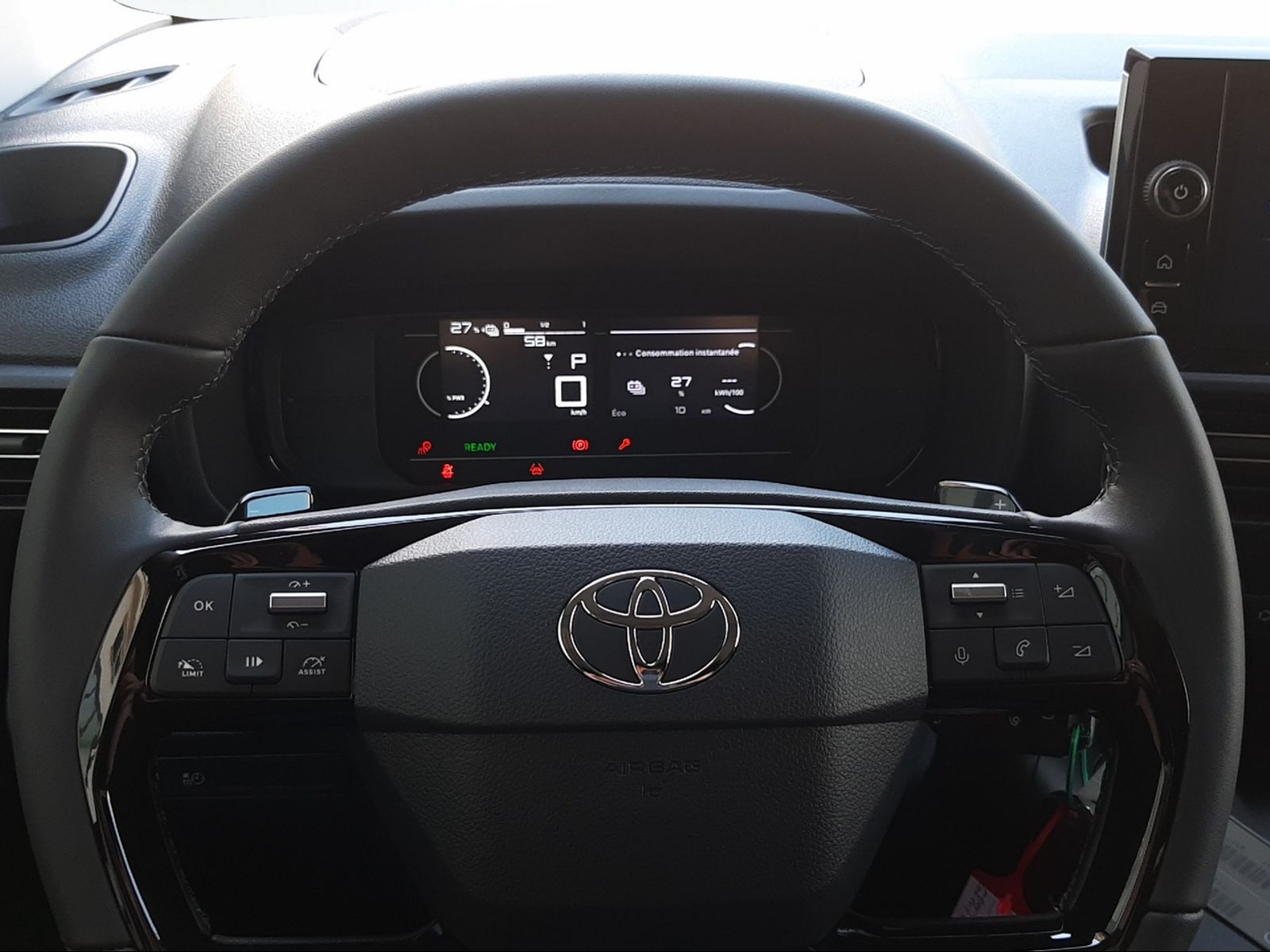 TOYOTA PROACE CITY Van L2 52KWh Active-image-9