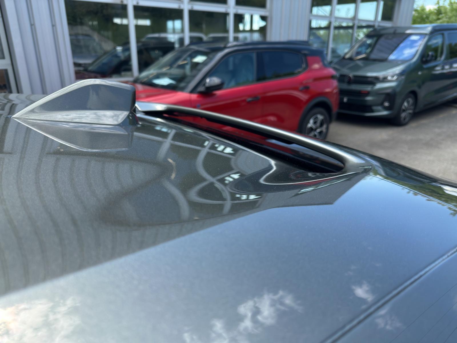 CITROEN C5 X 1.6 Plug-in Hybrid 225 Swiss Edition-image-19