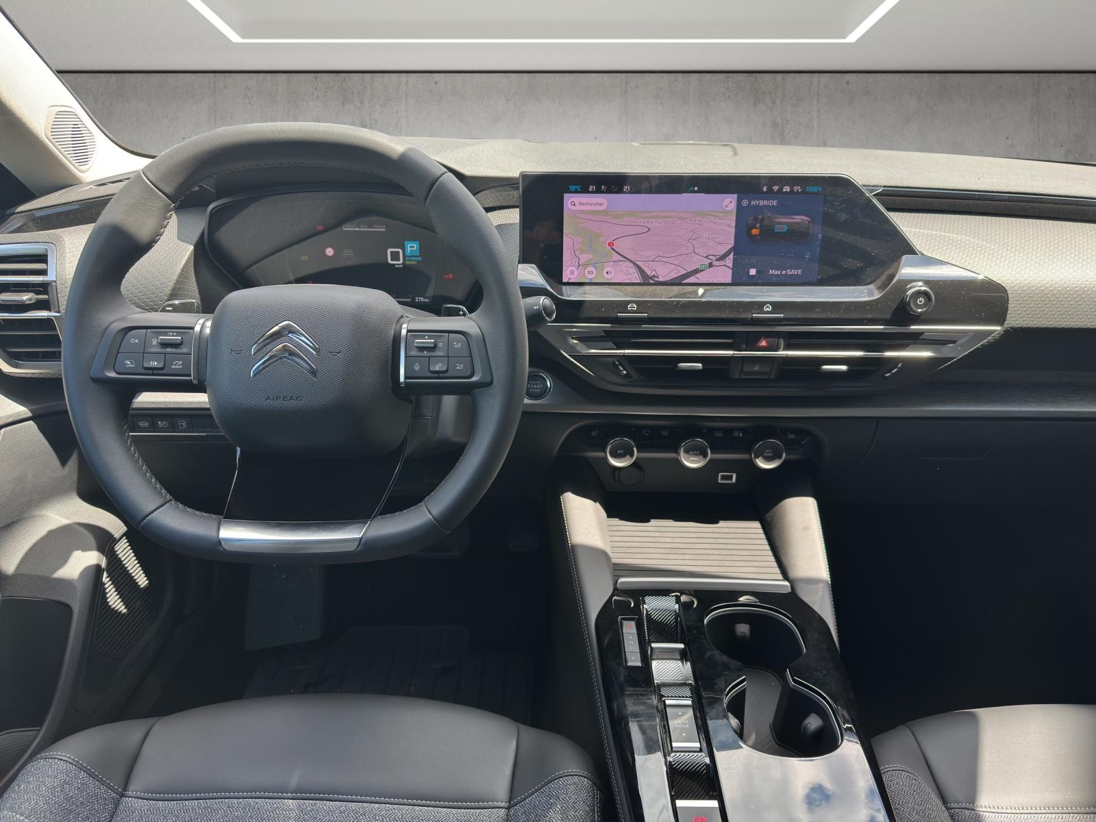 CITROEN C5 X 1.6 Plug-in Hybrid 225 Swiss Edition-image-11