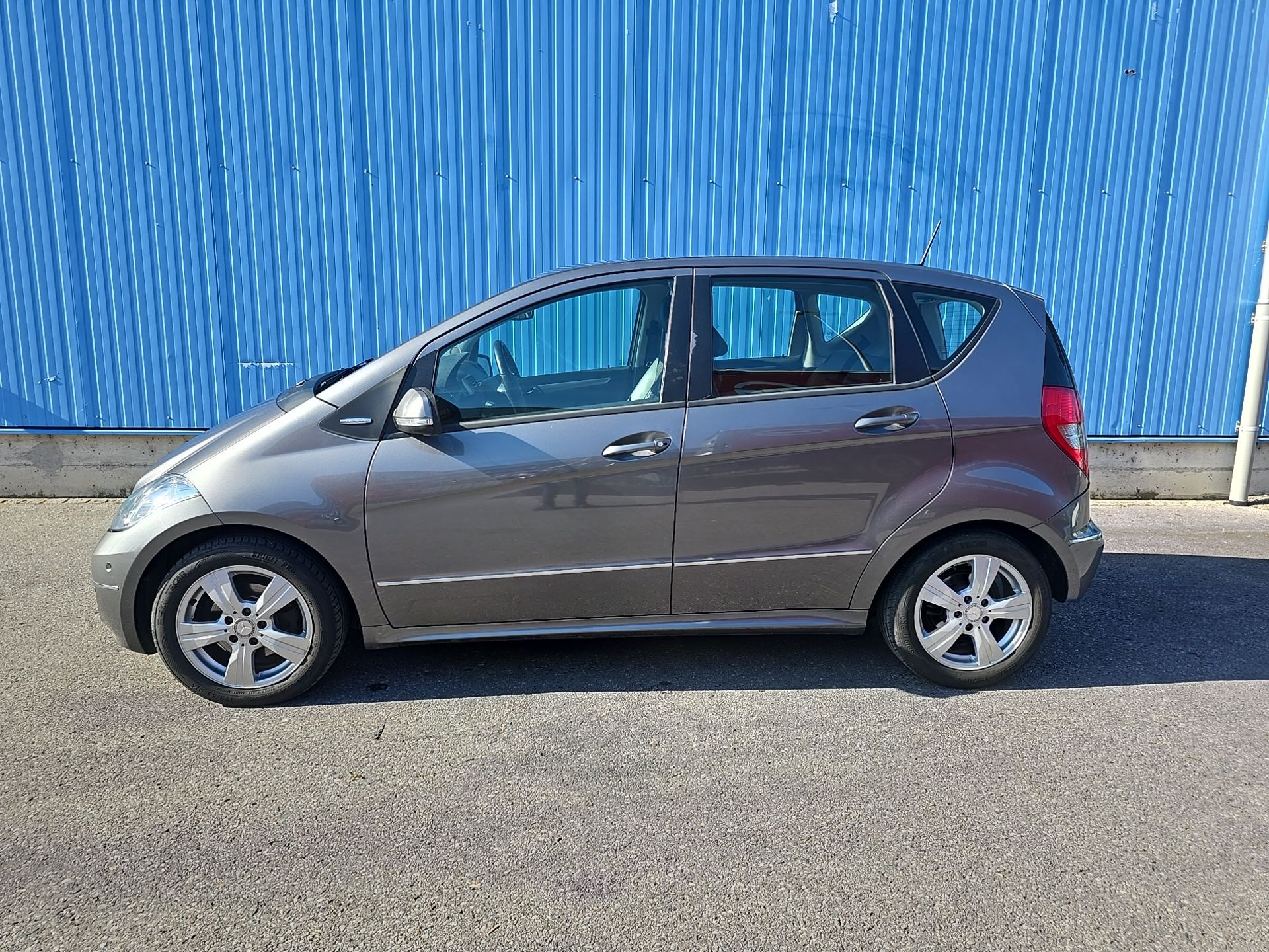 MERCEDES-BENZ A 160 CDI Elégance Autotronic-image-4