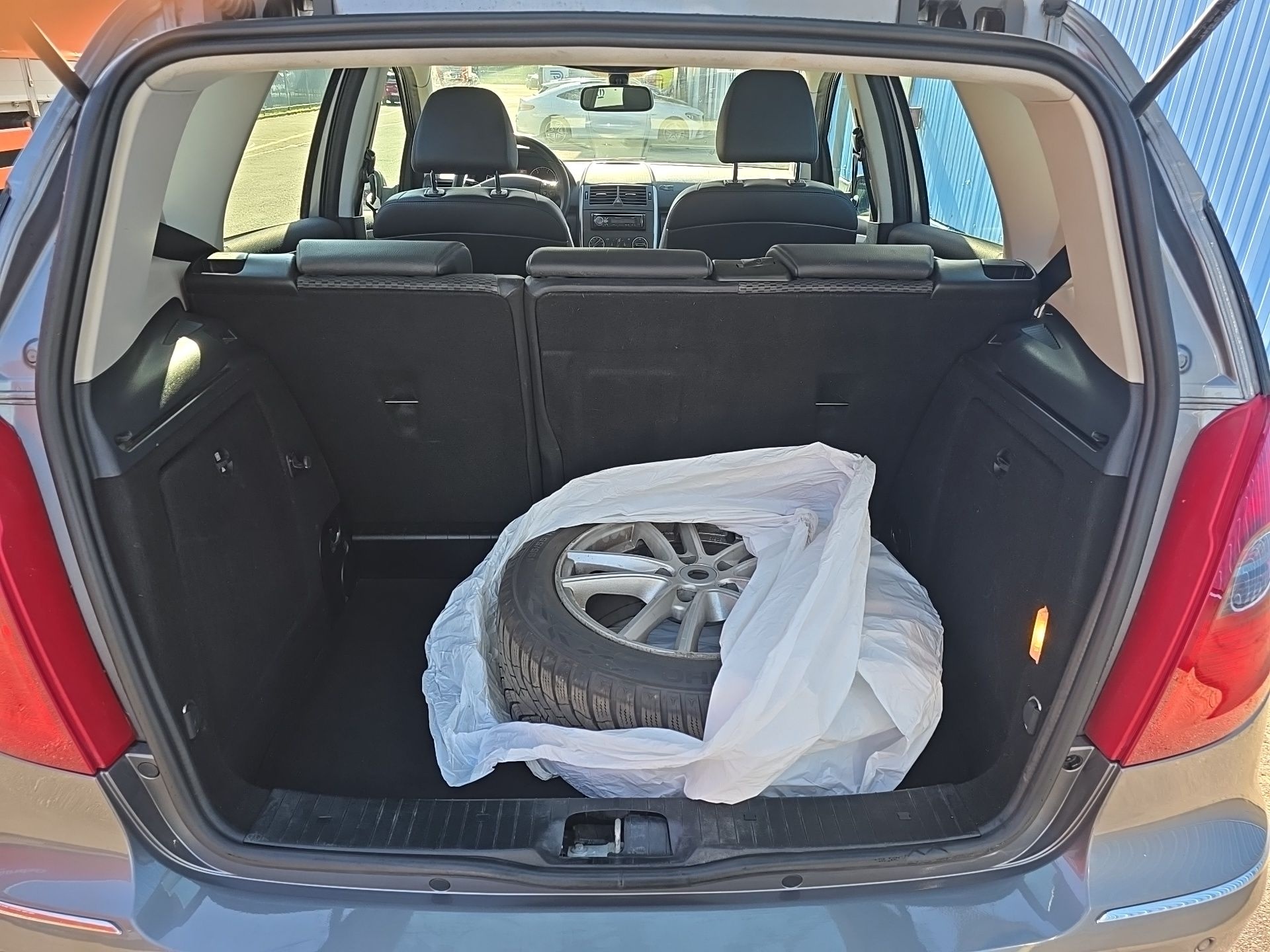 MERCEDES-BENZ A 160 CDI Elégance Autotronic-image-16
