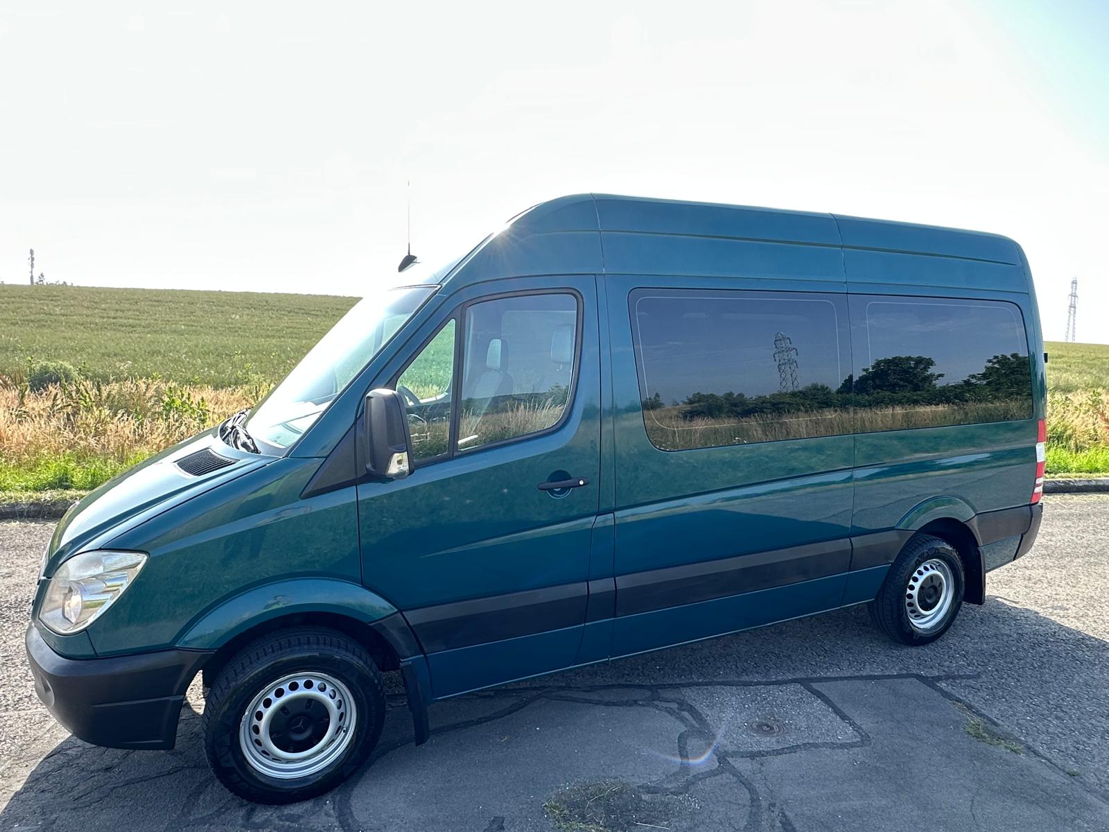 MERCEDES-BENZ 311 CDI-showroom-element-1