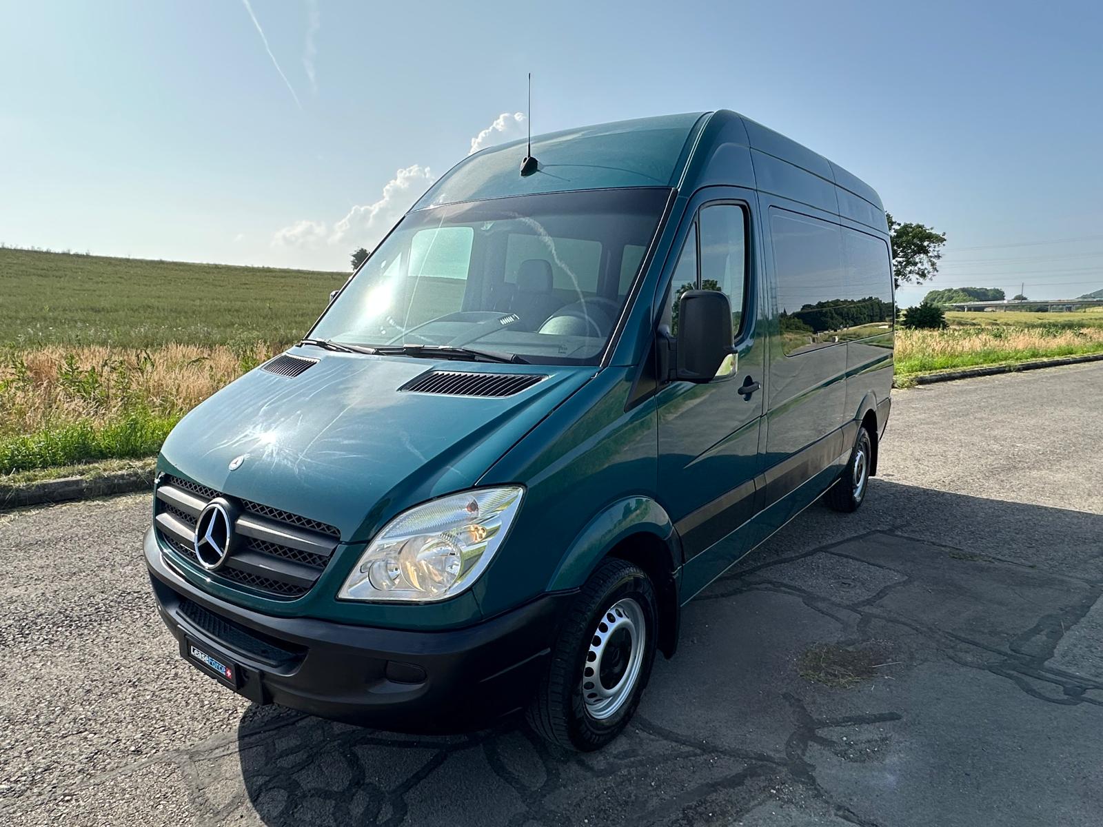 MERCEDES-BENZ 311 CDI-image-22