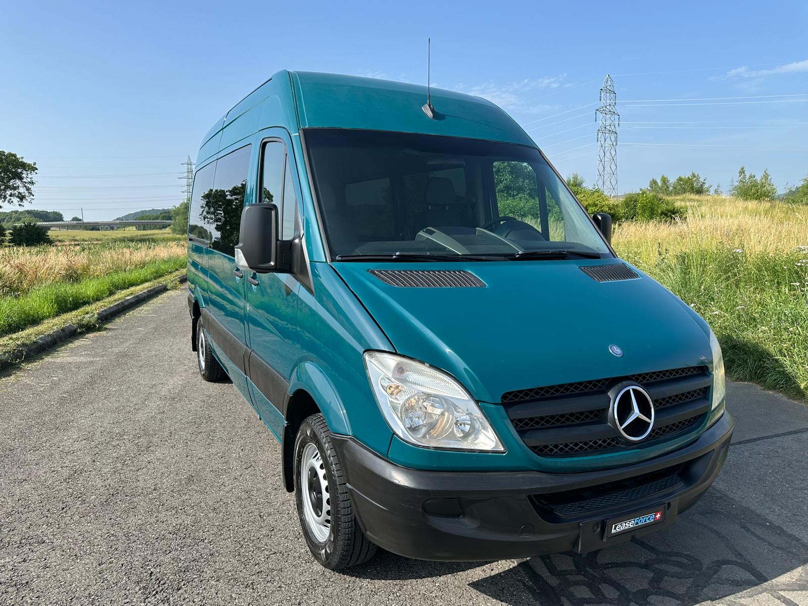 MERCEDES-BENZ 311 CDI-image-7