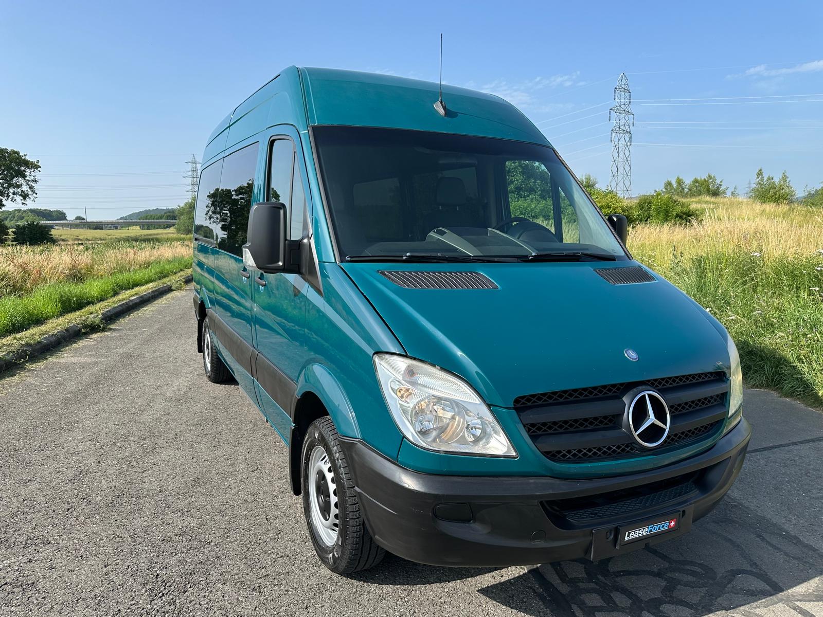 MERCEDES-BENZ 311 CDI-image-8