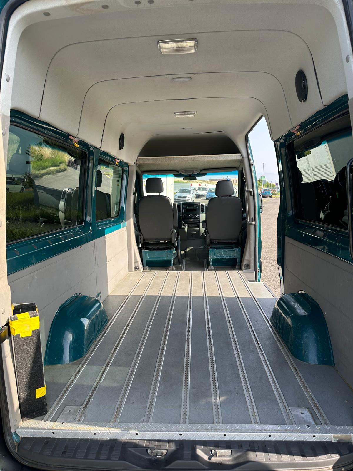 MERCEDES-BENZ 311 CDI-showroom-element-3