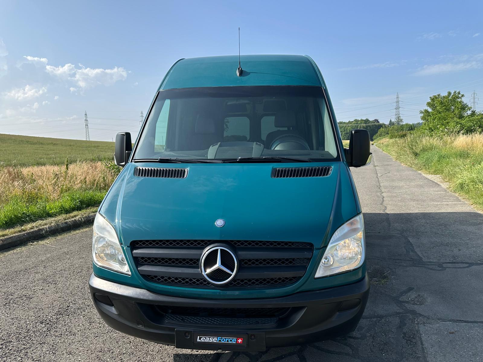 MERCEDES-BENZ 311 CDI-image-6