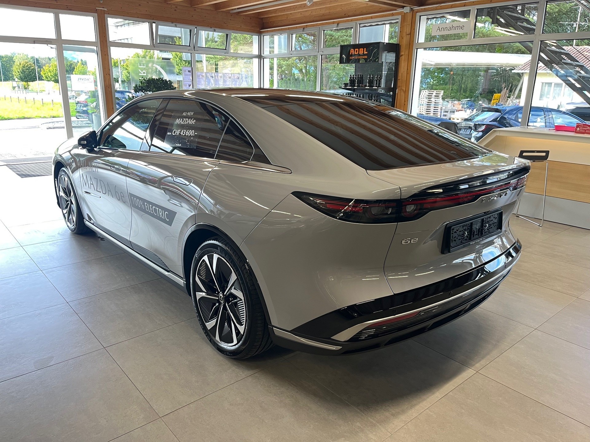 MAZDA Takumi Long Range 245 (80 kWh)-image-5