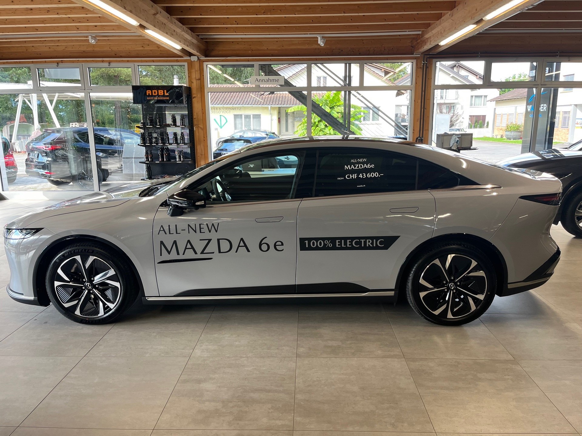 MAZDA Takumi Long Range 245 (80 kWh)-image-6