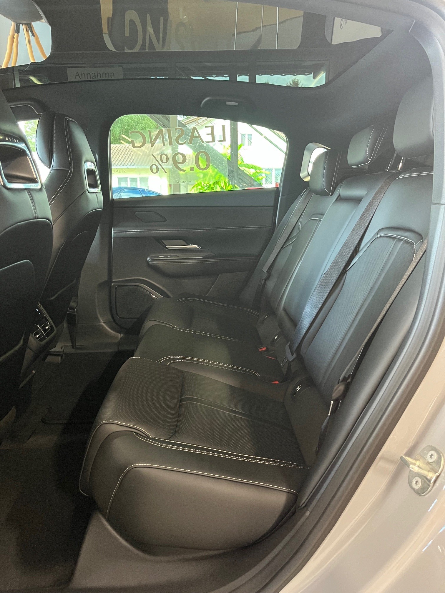 MAZDA Takumi Long Range 245 (80 kWh)-image-9