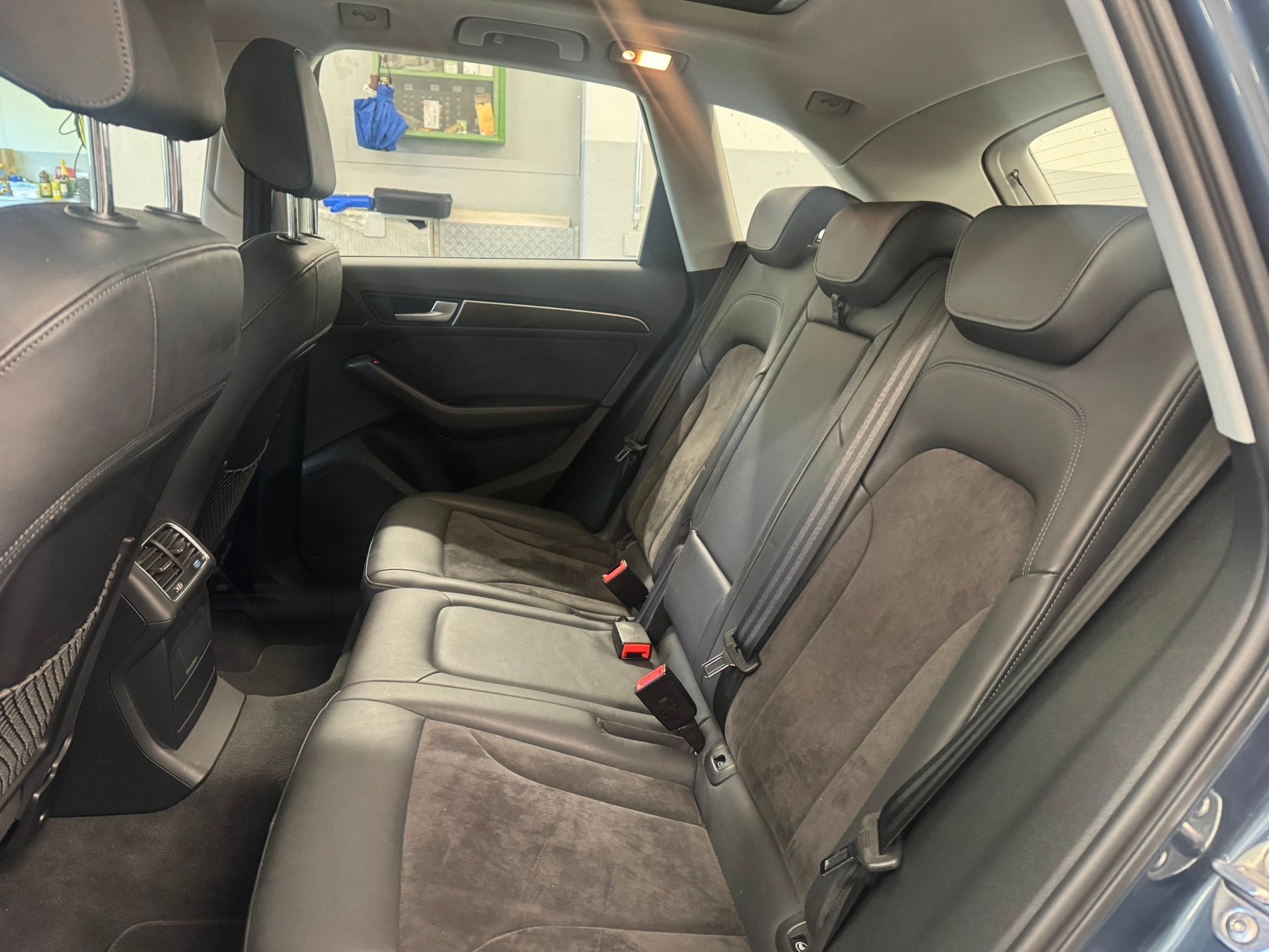 AUDI Q5 3.0 TDI clean quattro S-tronic-image-13