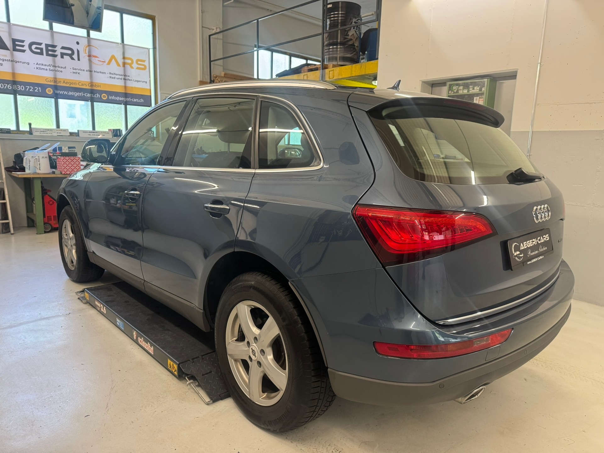 AUDI Q5 3.0 TDI clean quattro S-tronic-image-5
