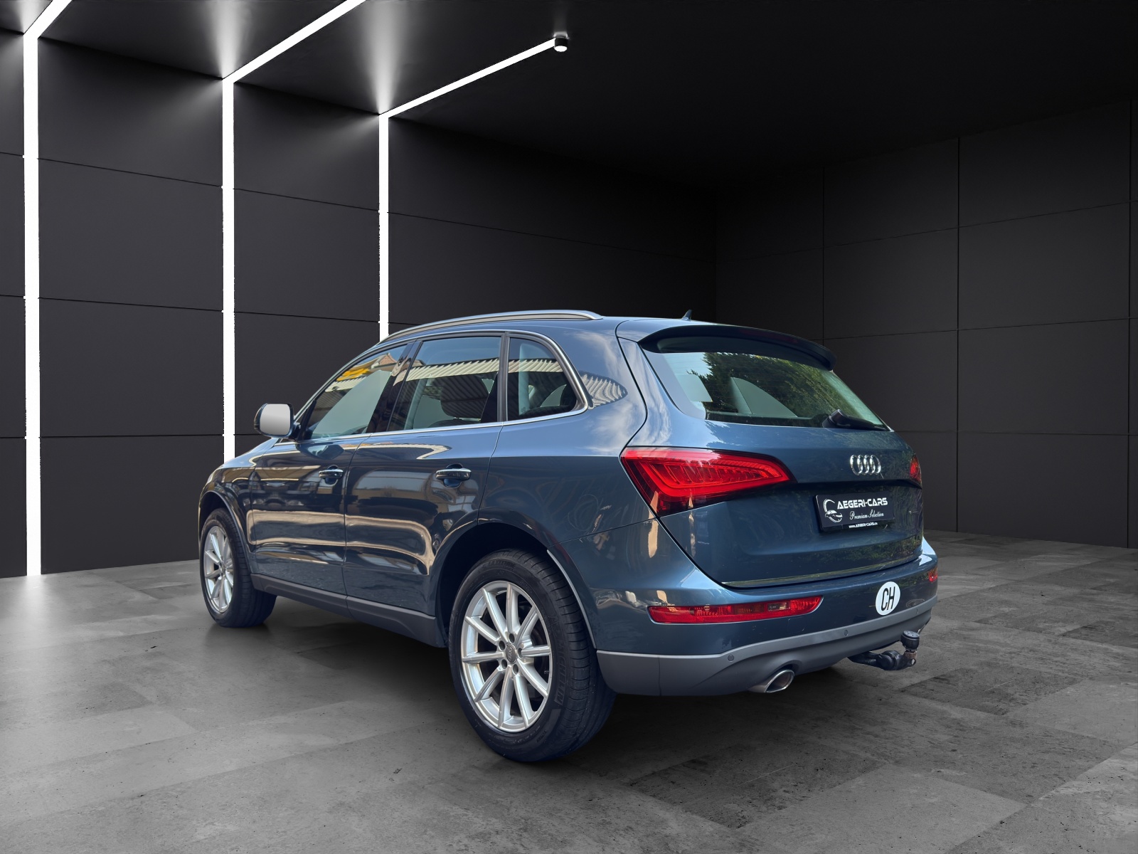 AUDI Q5 3.0 TDI clean quattro S-tronic-image-6