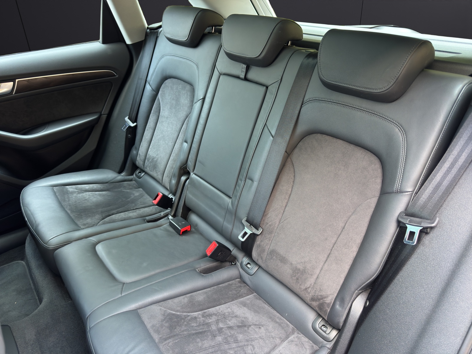 AUDI Q5 3.0 TDI clean quattro S-tronic-image-16