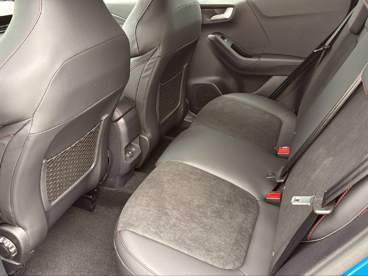 FORD Puma 1.0 EcoB Hybrid 160 ST-image-11