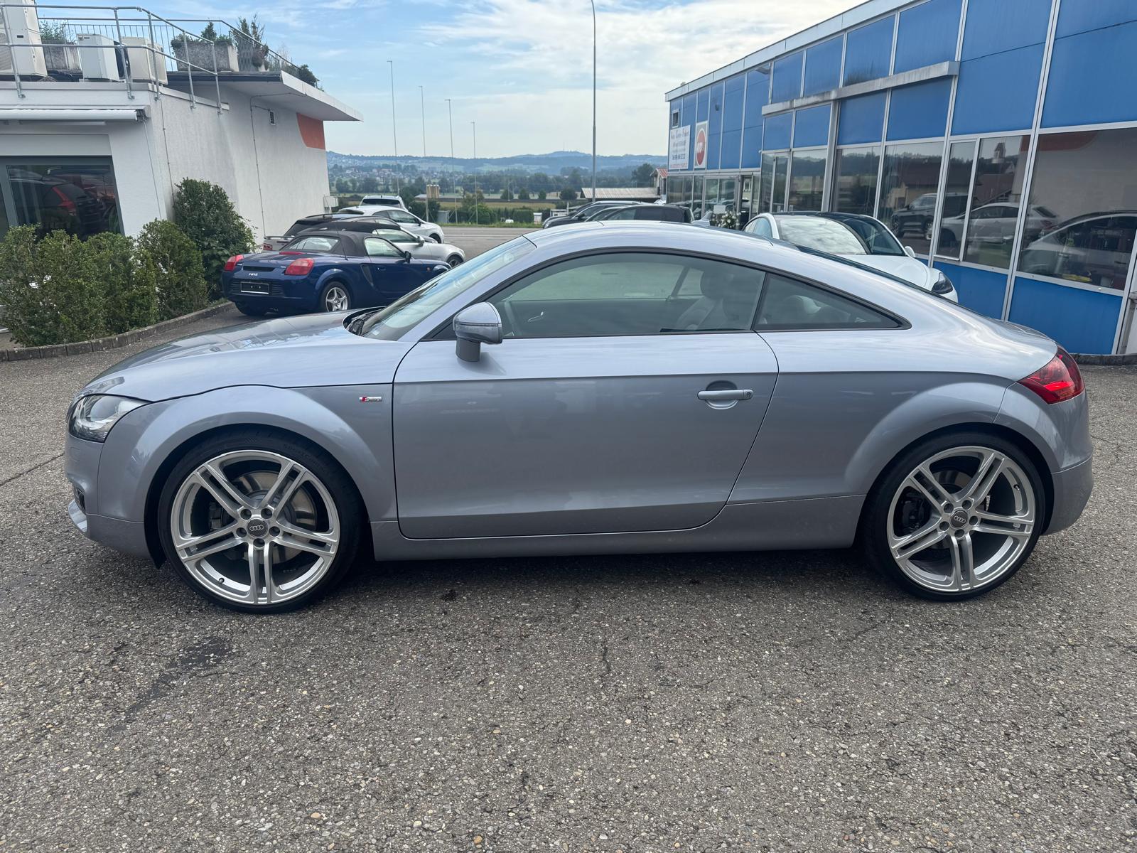 AUDI TT Coupé 3.2 quattro-showroom-element-2