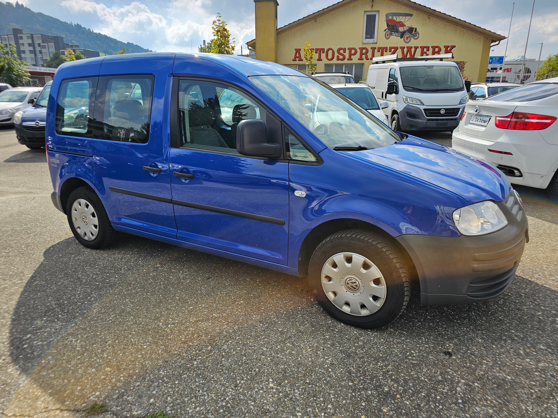 VW Caddy Life 2.0 EcoFuel-image-1