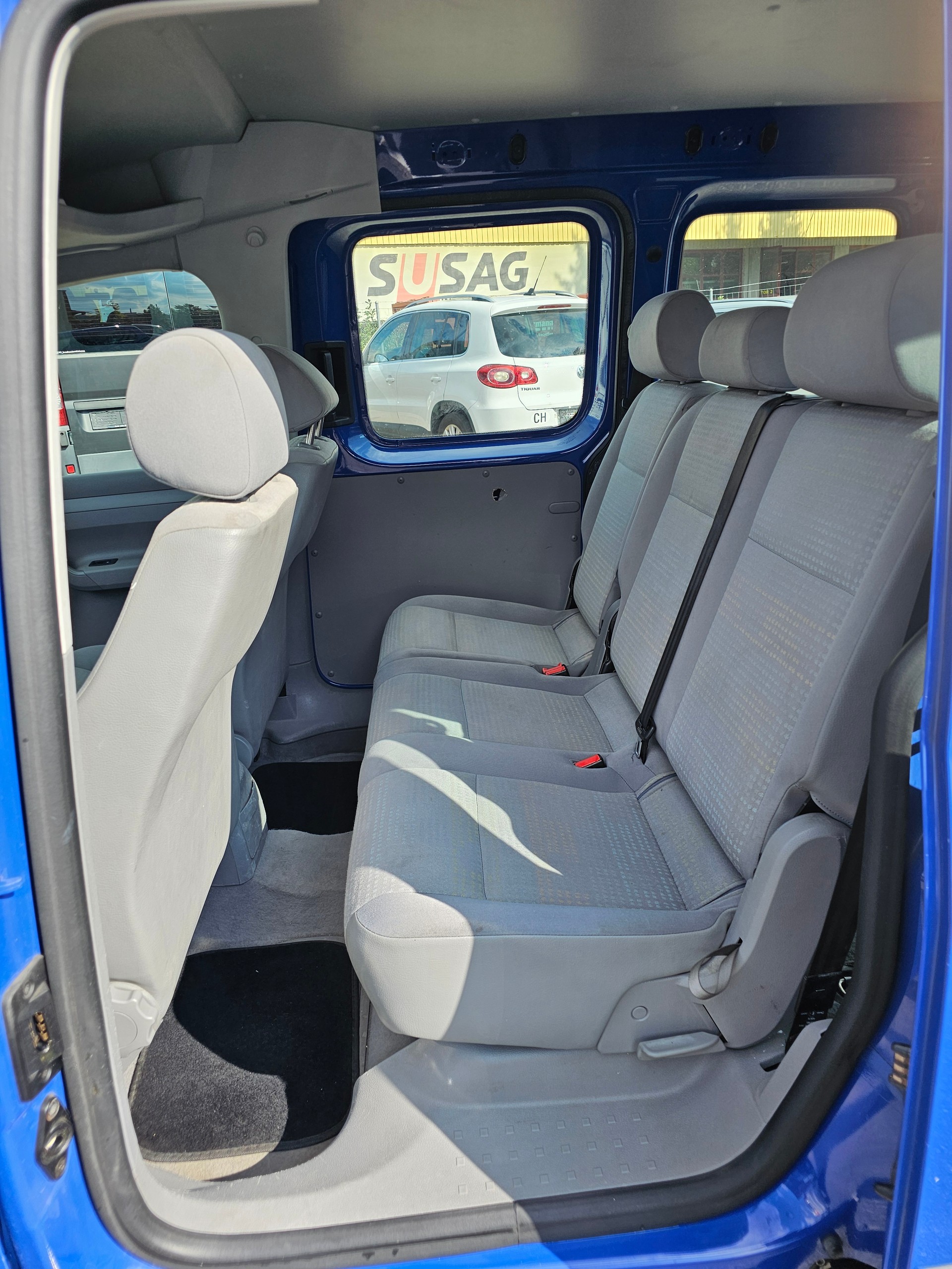 VW Caddy Life 2.0 EcoFuel-image-6