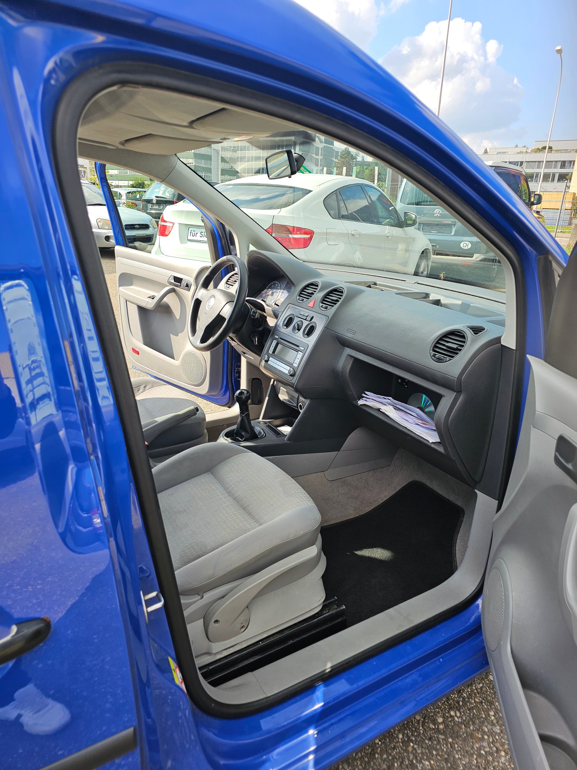 VW Caddy Life 2.0 EcoFuel-image-10
