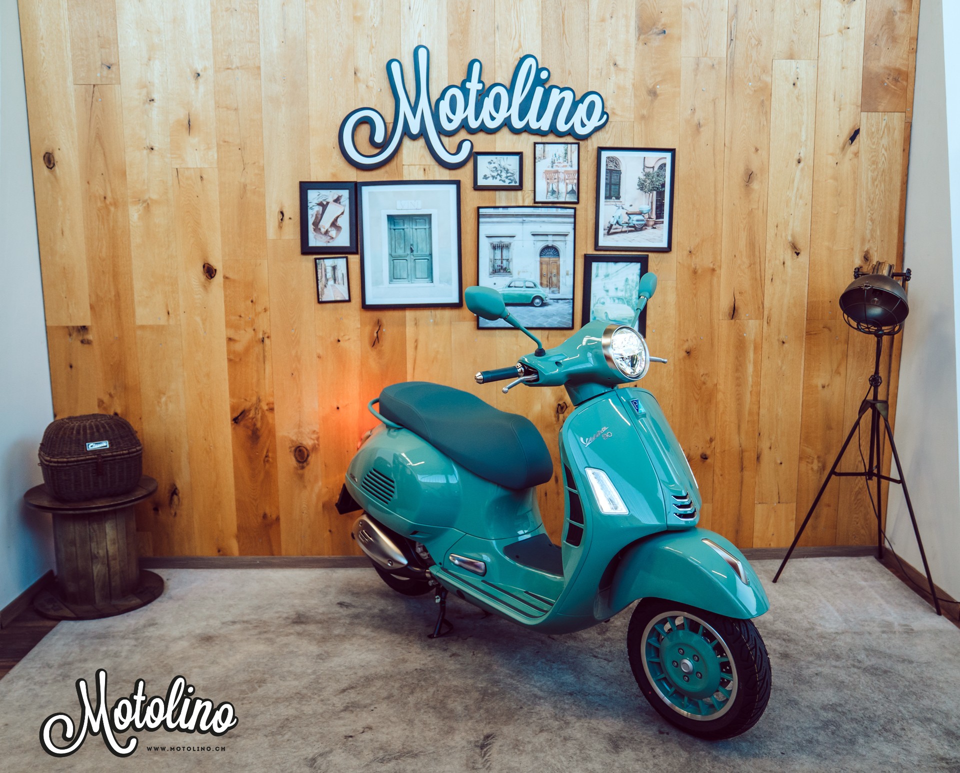 PIAGGIO Vespa GTS 310 80TH ANNIVERSARY EDITION-showroom-element-1