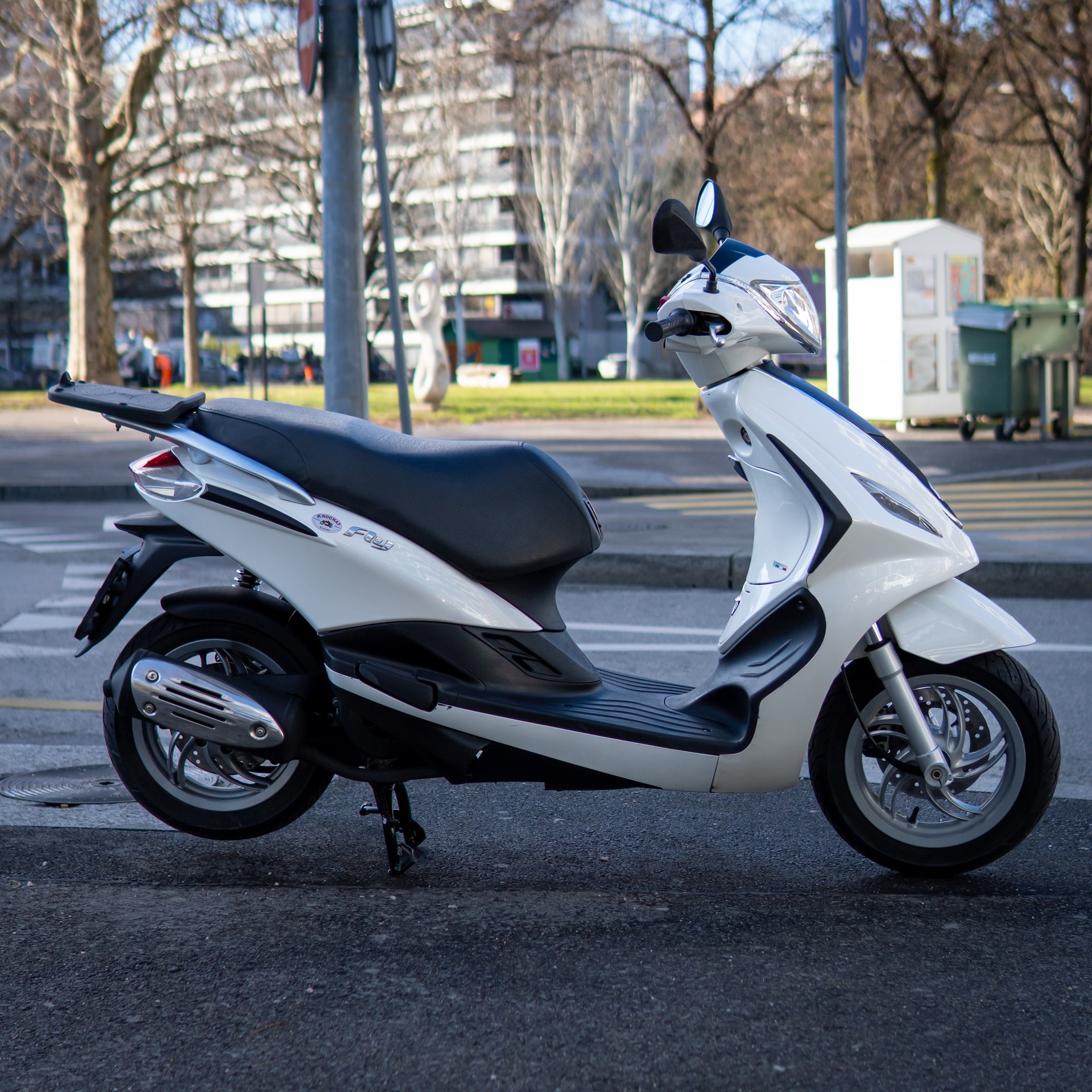 PIAGGIO Fly 125 i.e. 3V-image-1