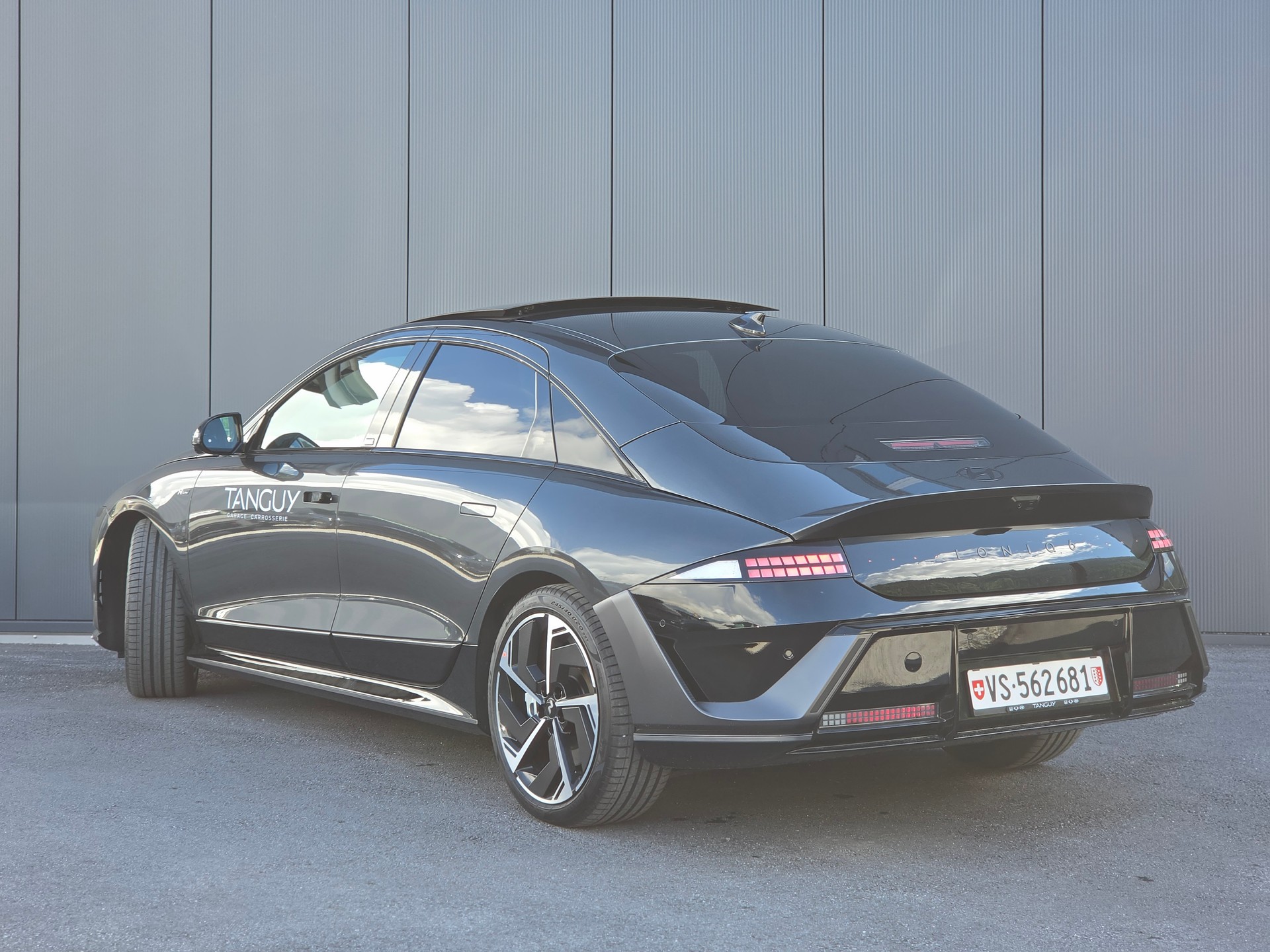 HYUNDAI Ioniq 6 84kWh N Line 4WD-image-2