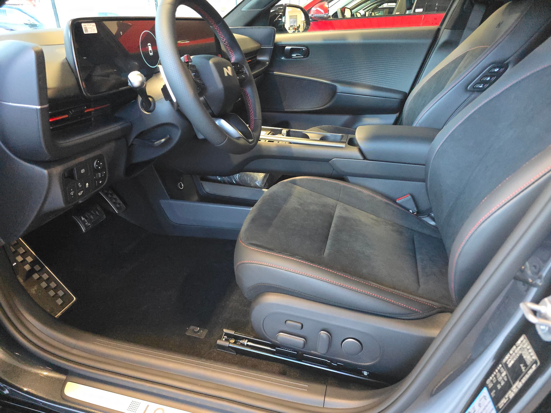 HYUNDAI Ioniq 6 84kWh N Line 4WD-image-4