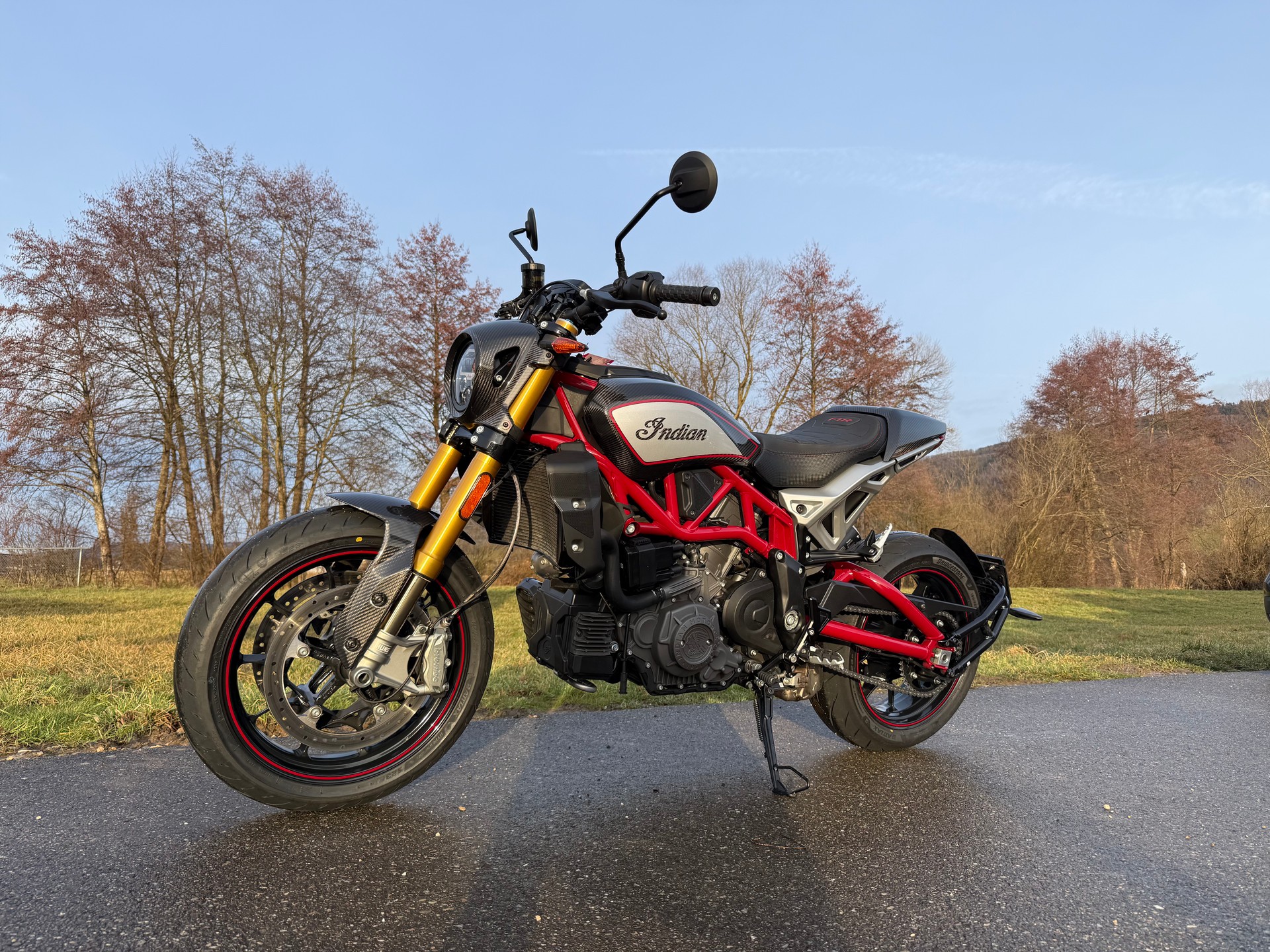 INDIAN FTR 1200 Z R Carbon-image-1