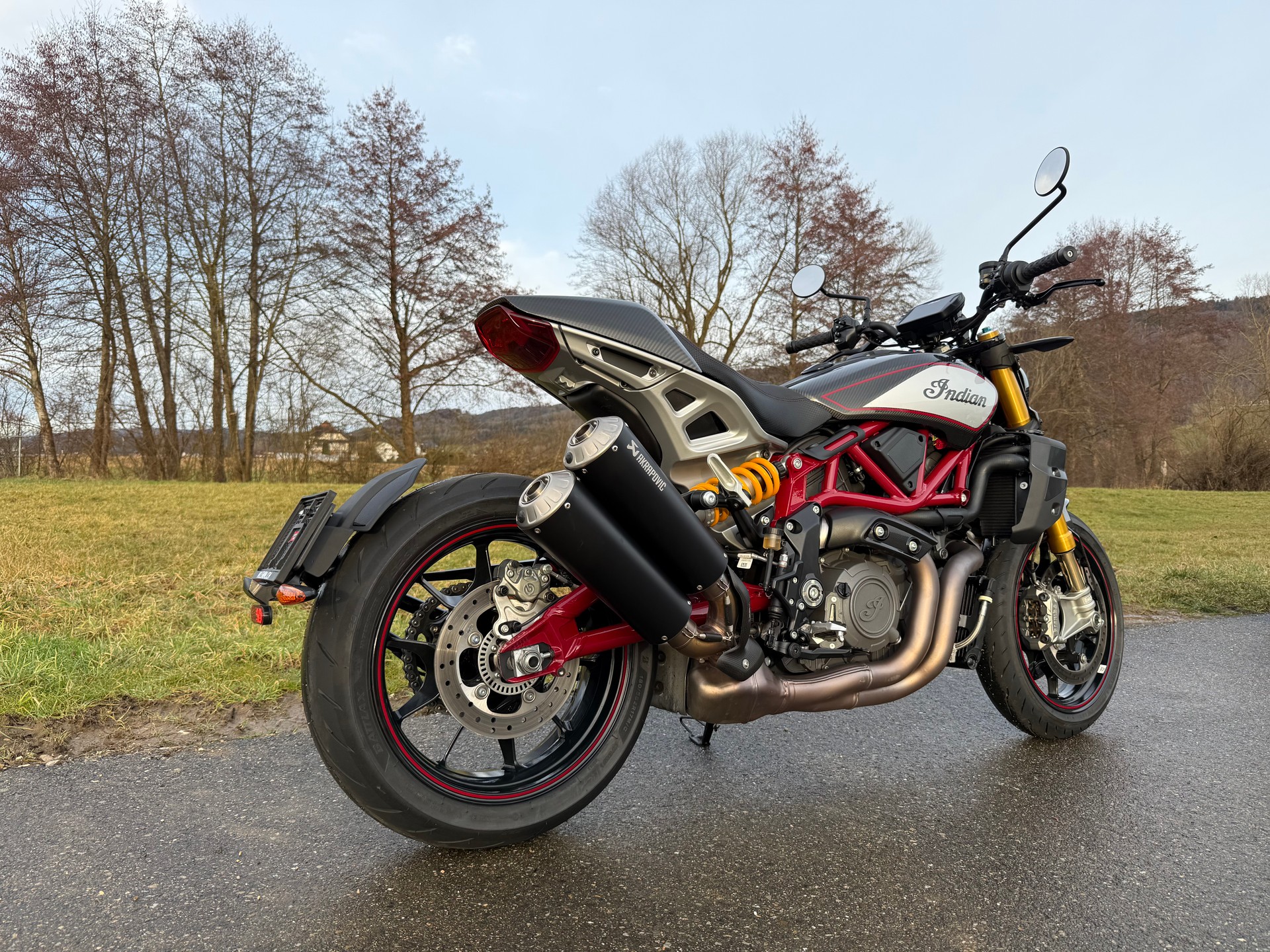 INDIAN FTR 1200 Z R Carbon-image-5
