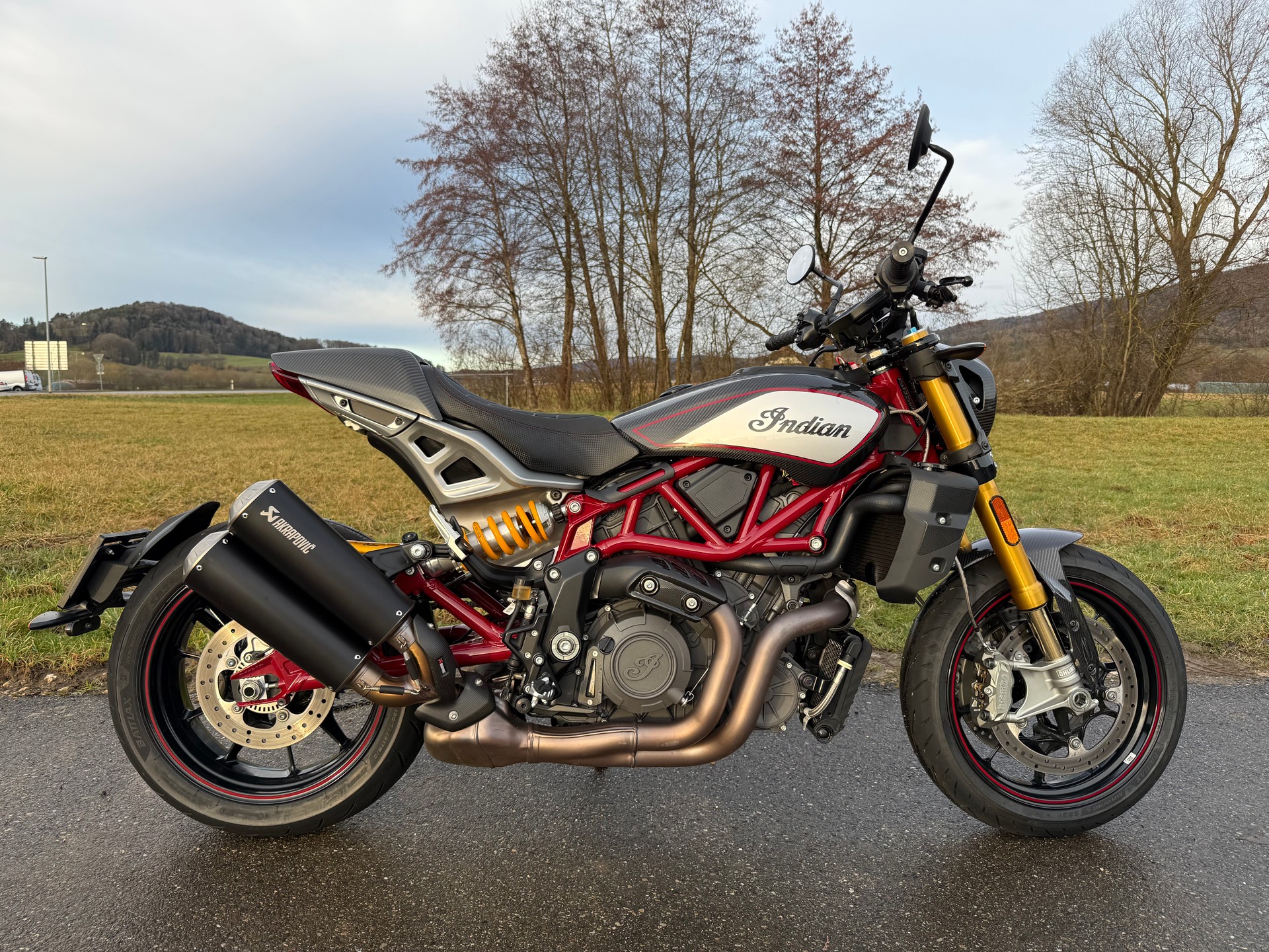 INDIAN FTR 1200 Z R Carbon-image-3