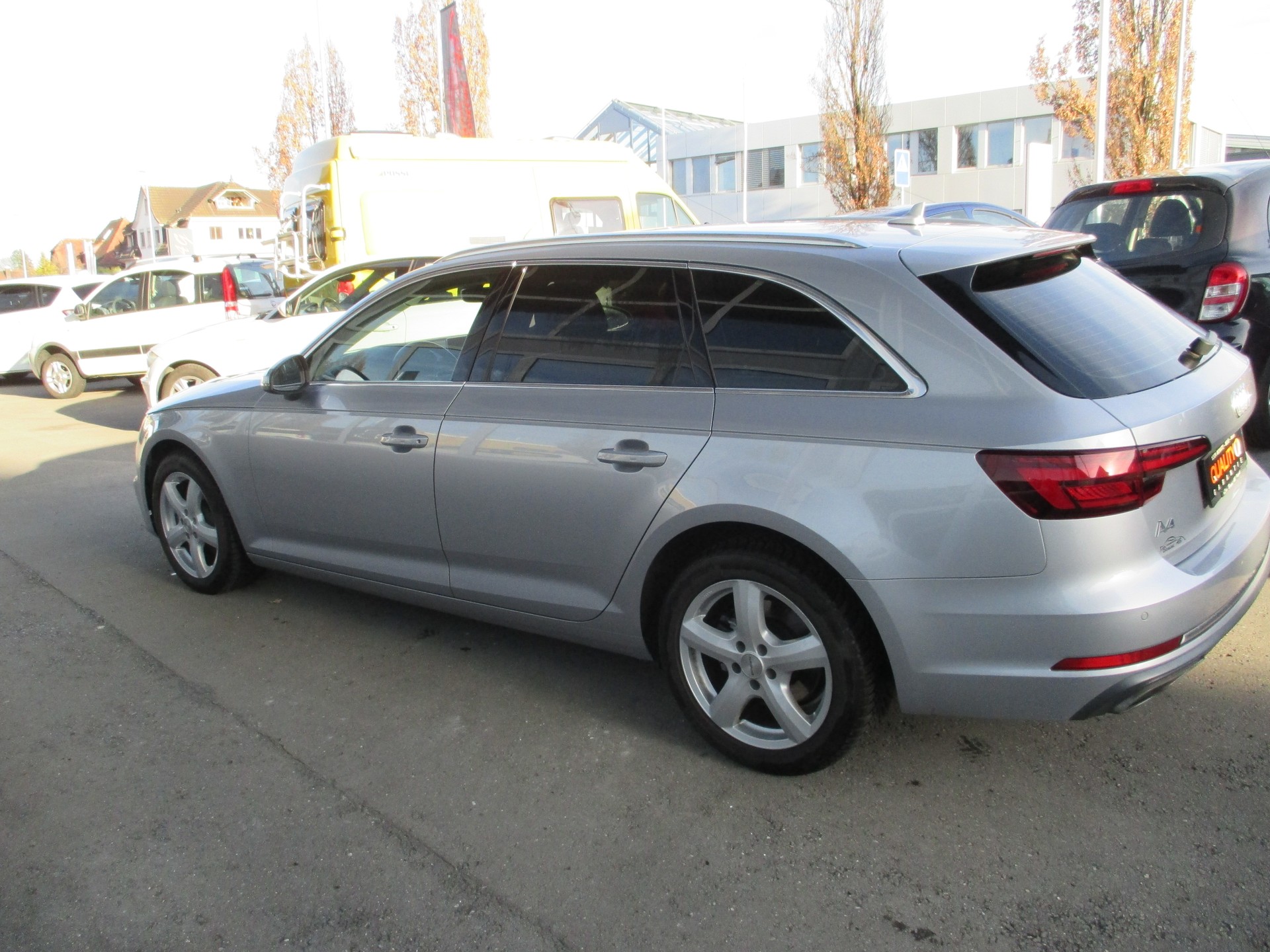 AUDI A4 Avant 35 TDI Sport S-tronic-image-7