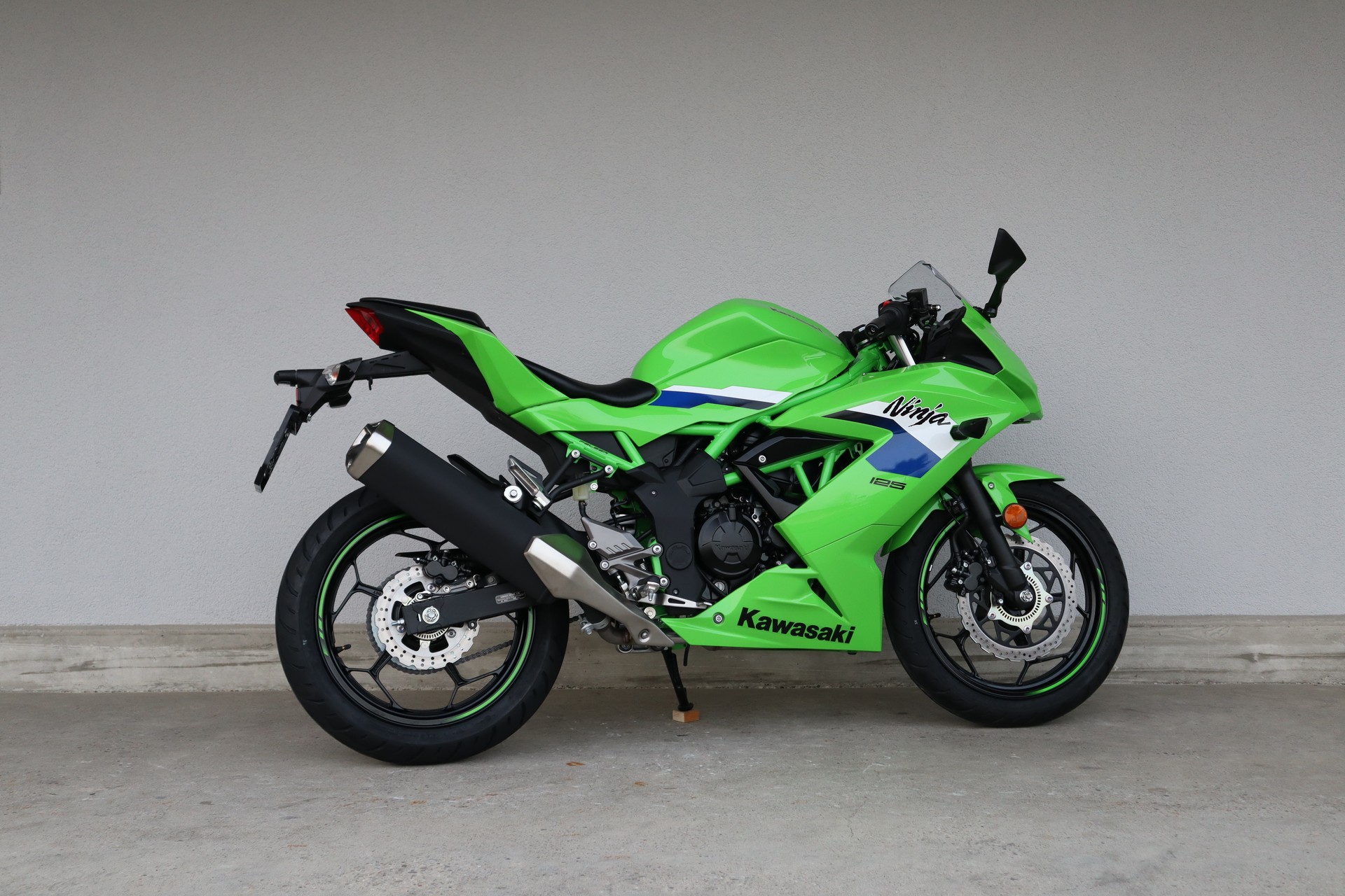 KAWASAKI Ninja 125-image-2