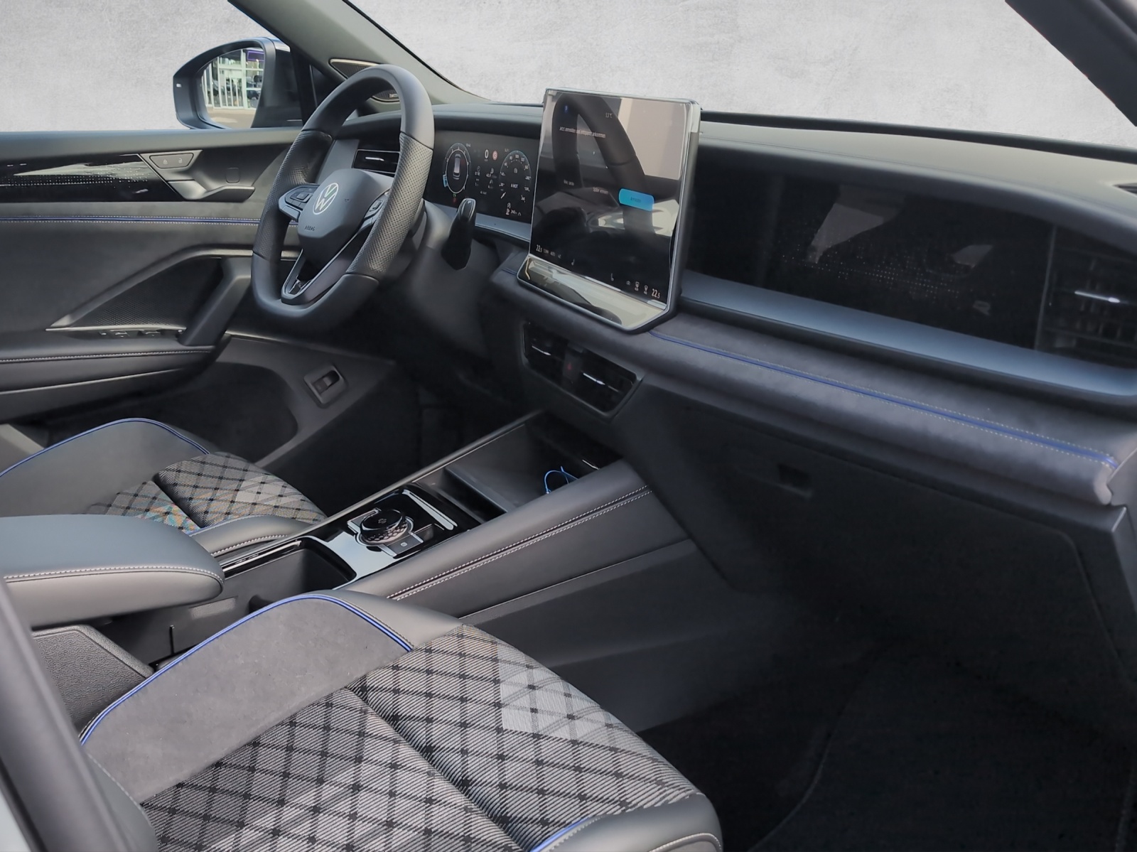 VW Tayron 2.0 TSI R-Line DSG 4Motion-image-12