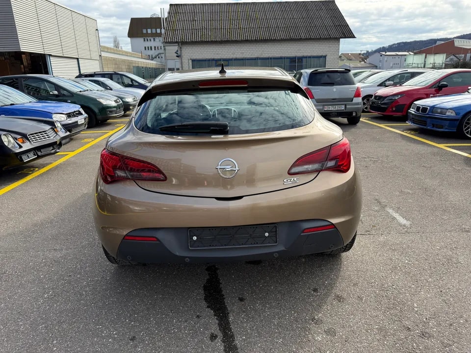 OPEL Astra GTC 1,7 Diesel-image-6