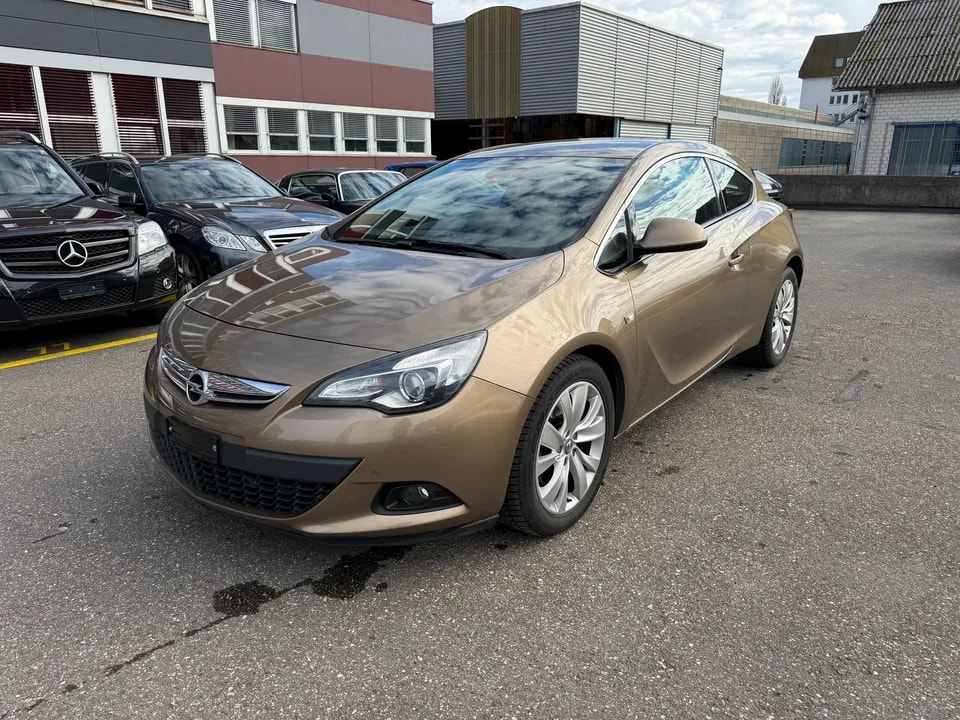 OPEL Astra GTC 1,7 Diesel-image-1