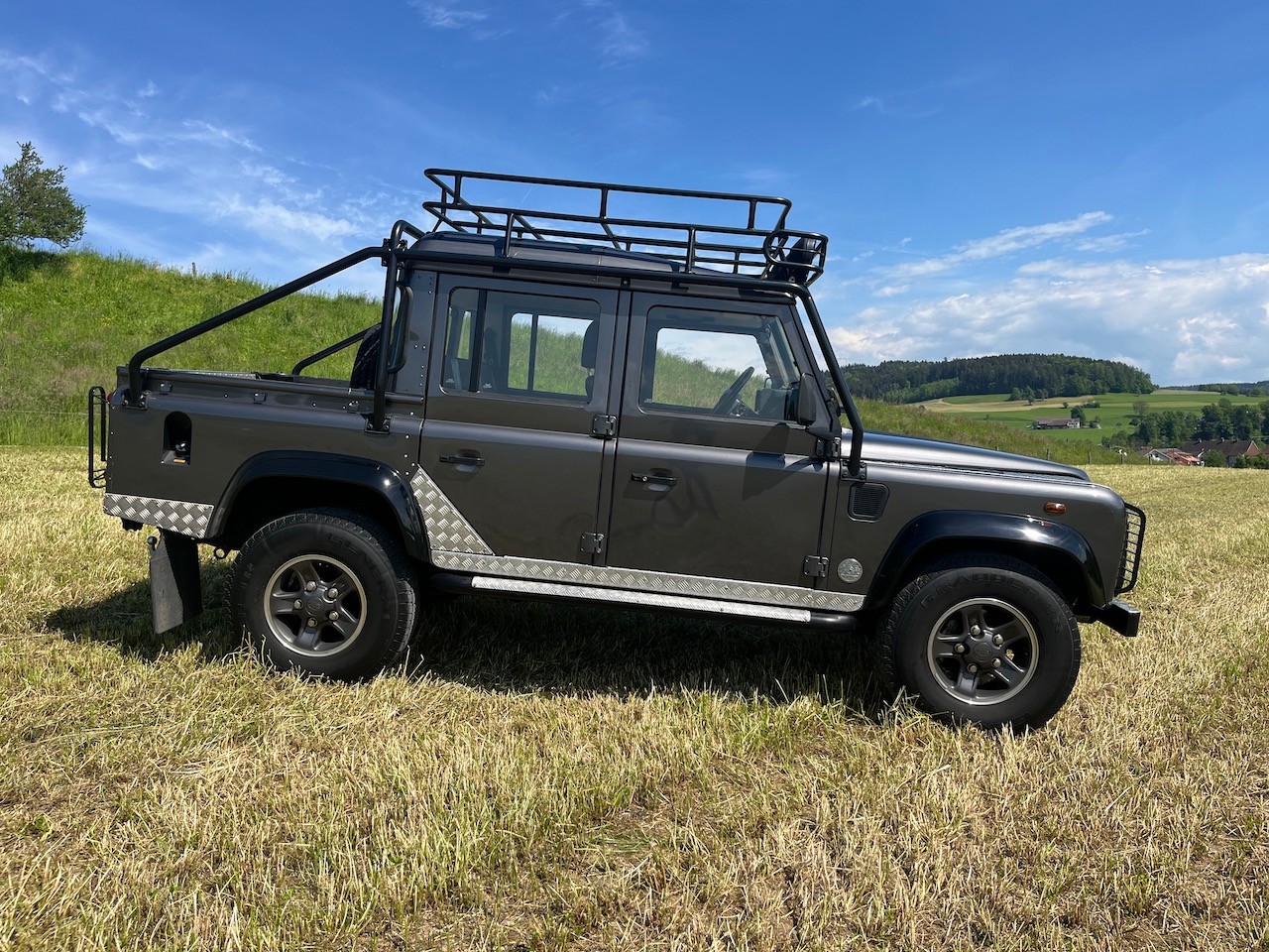 LAND ROVER Defender 110 SW 2.5 Td5-image-2