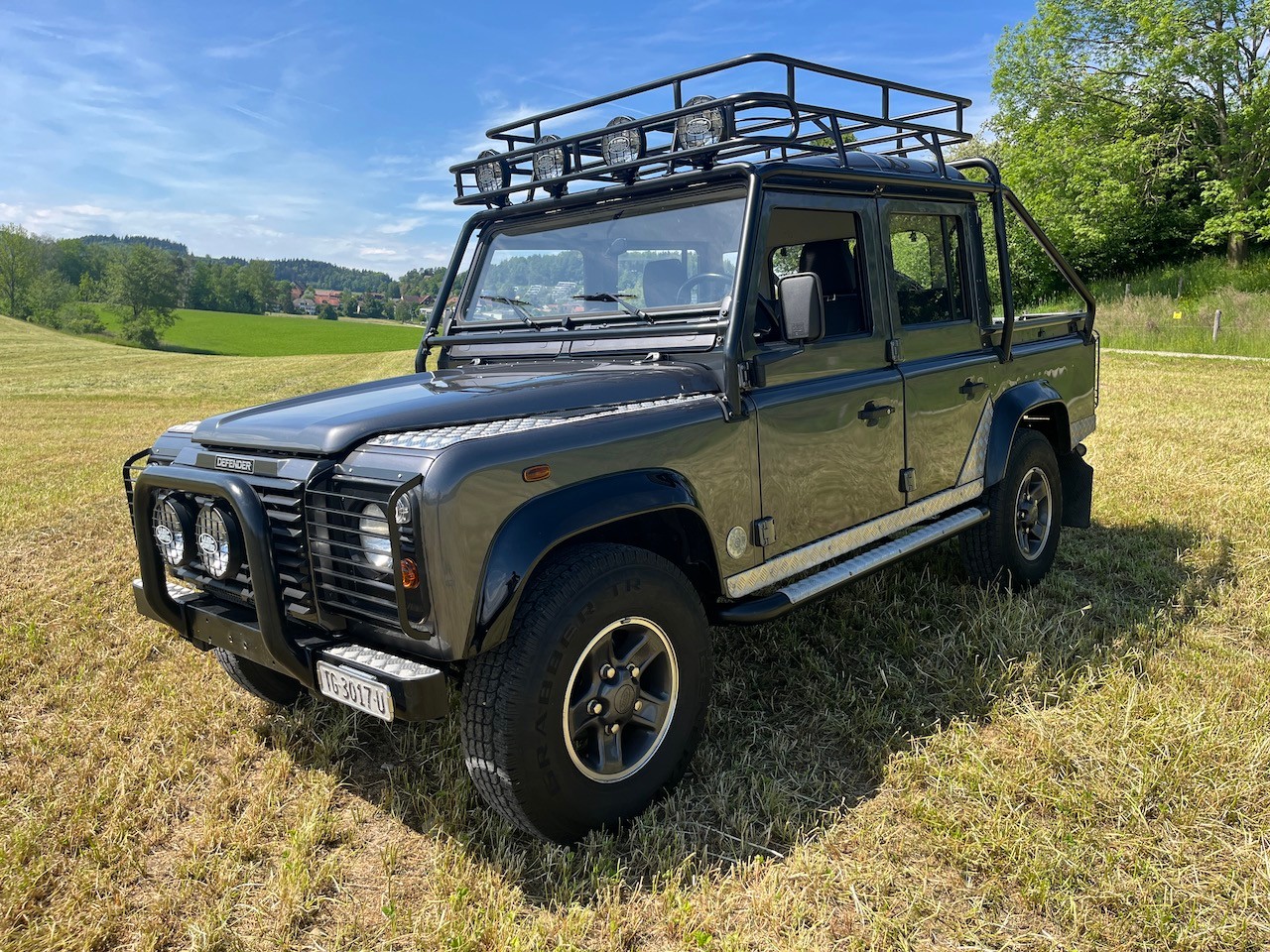 LAND ROVER Defender 110 SW 2.5 Td5-image-14