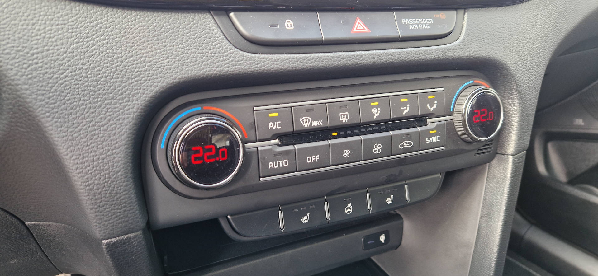 KIA XCeed 1.5 T-GDi GT-Line-image-10