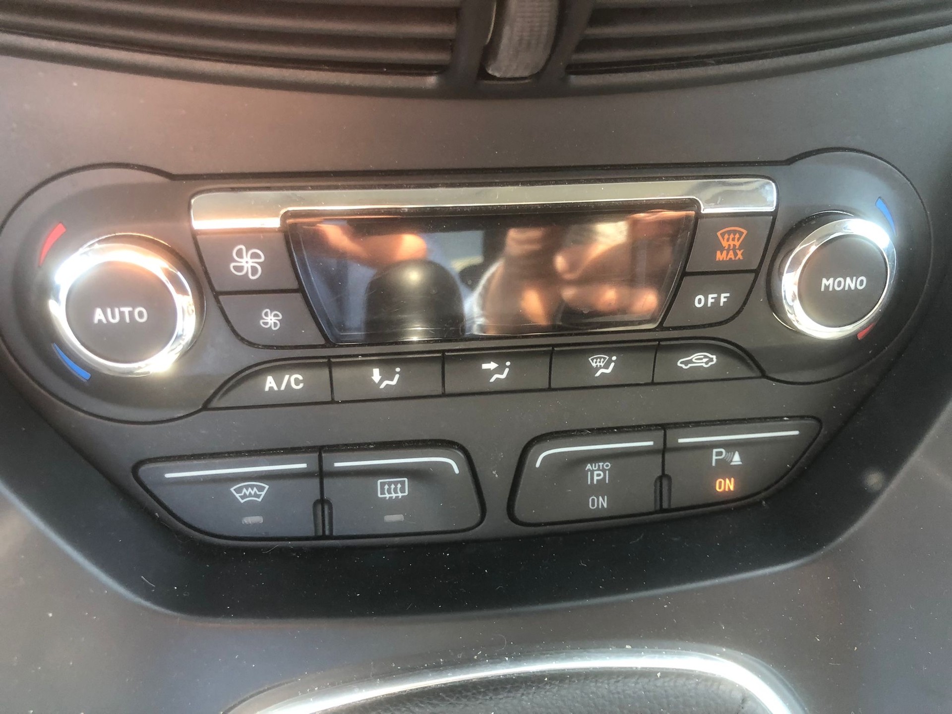FORD Grand C-Max 1.6 SCTi Titanium-image-7