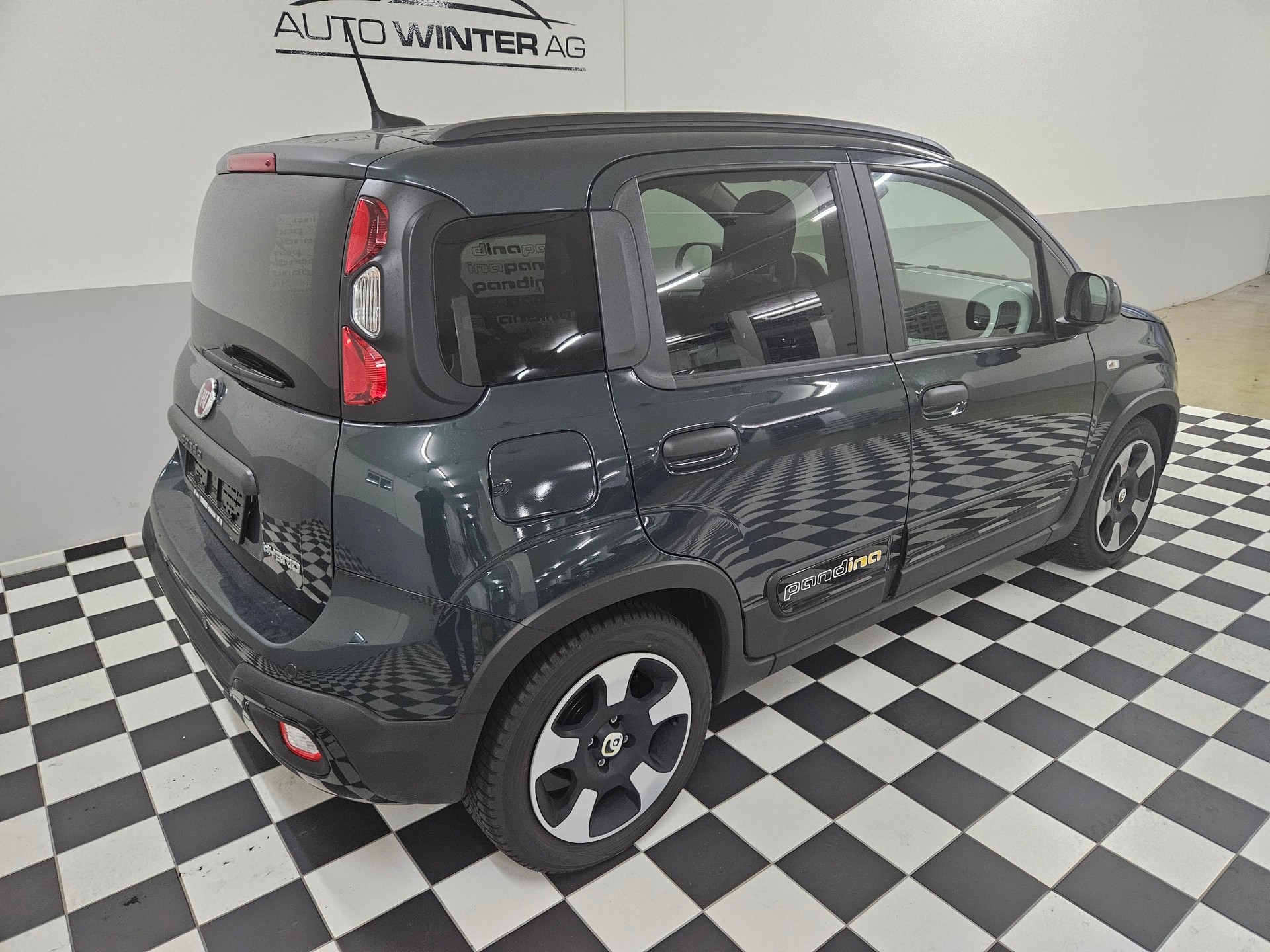 FIAT Pandina 1.0 MHEV Cross-showroom-element-3