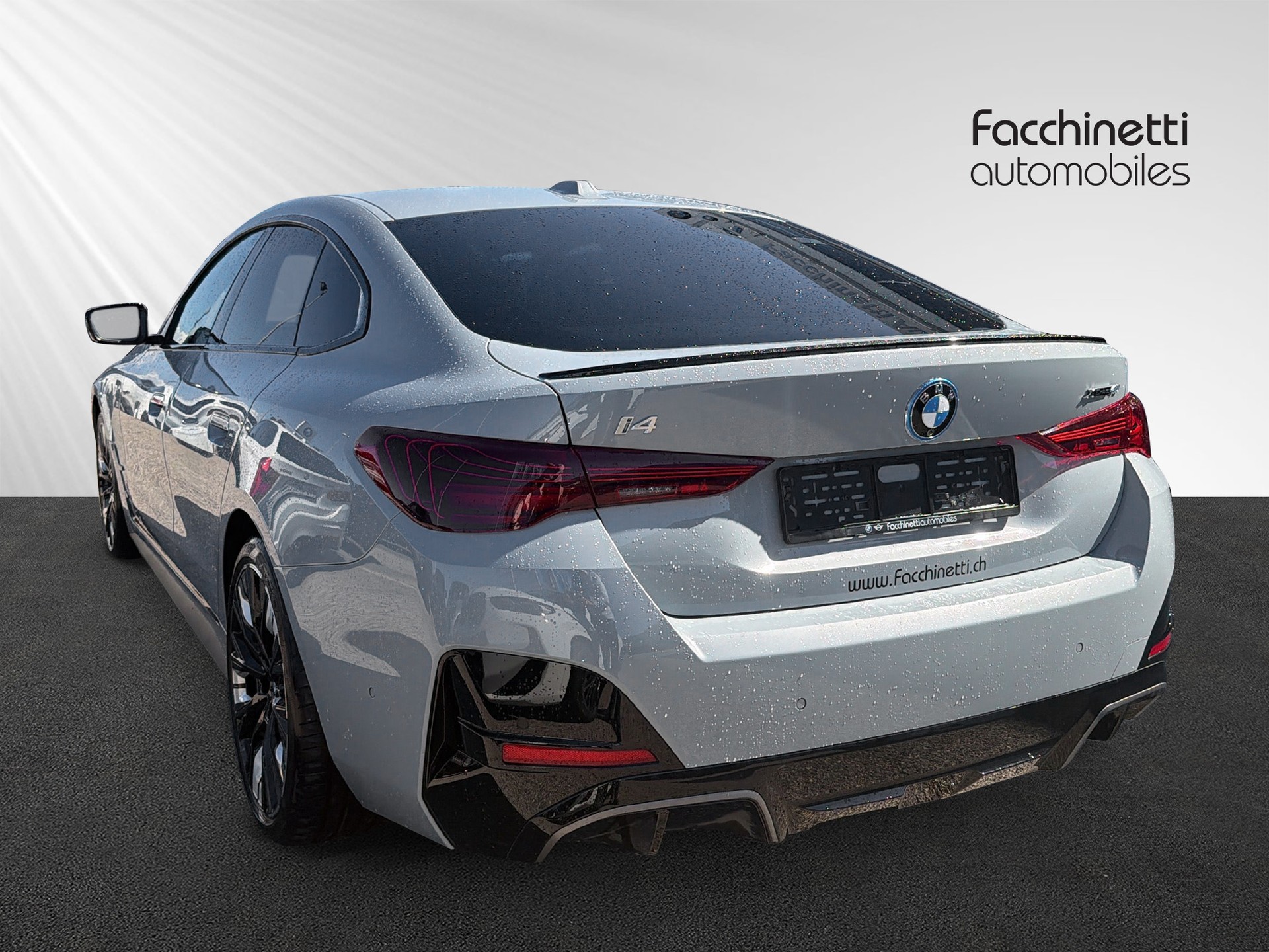 BMW i4 xDrive 40 M Sport Pro-showroom-element-2