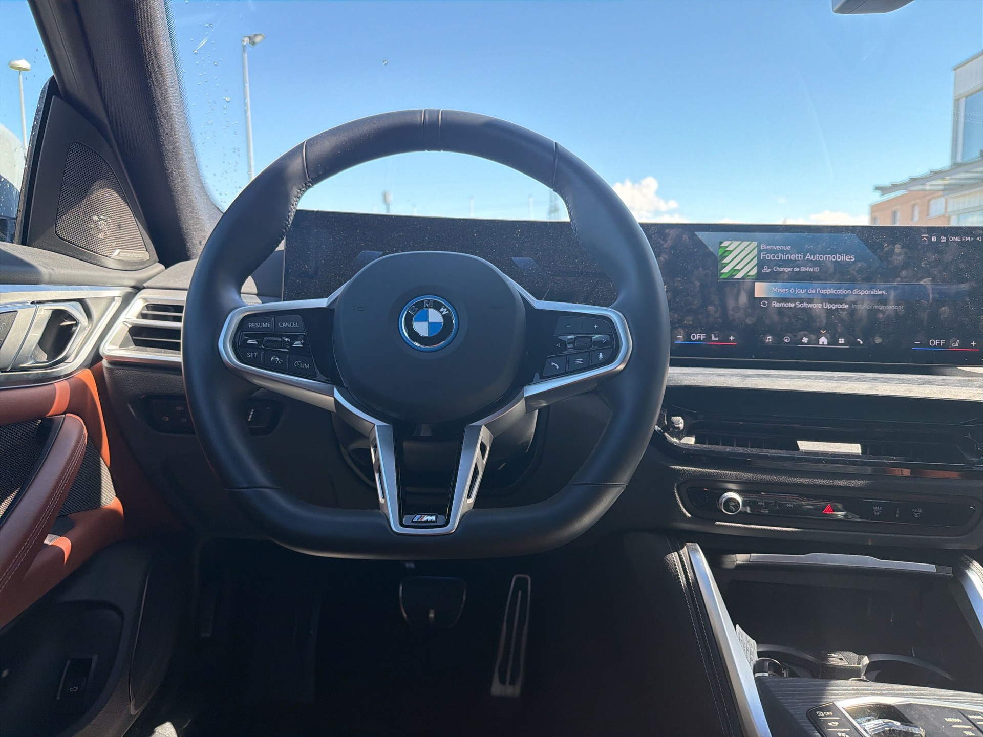 BMW i4 xDrive 40 M Sport Pro-image-10