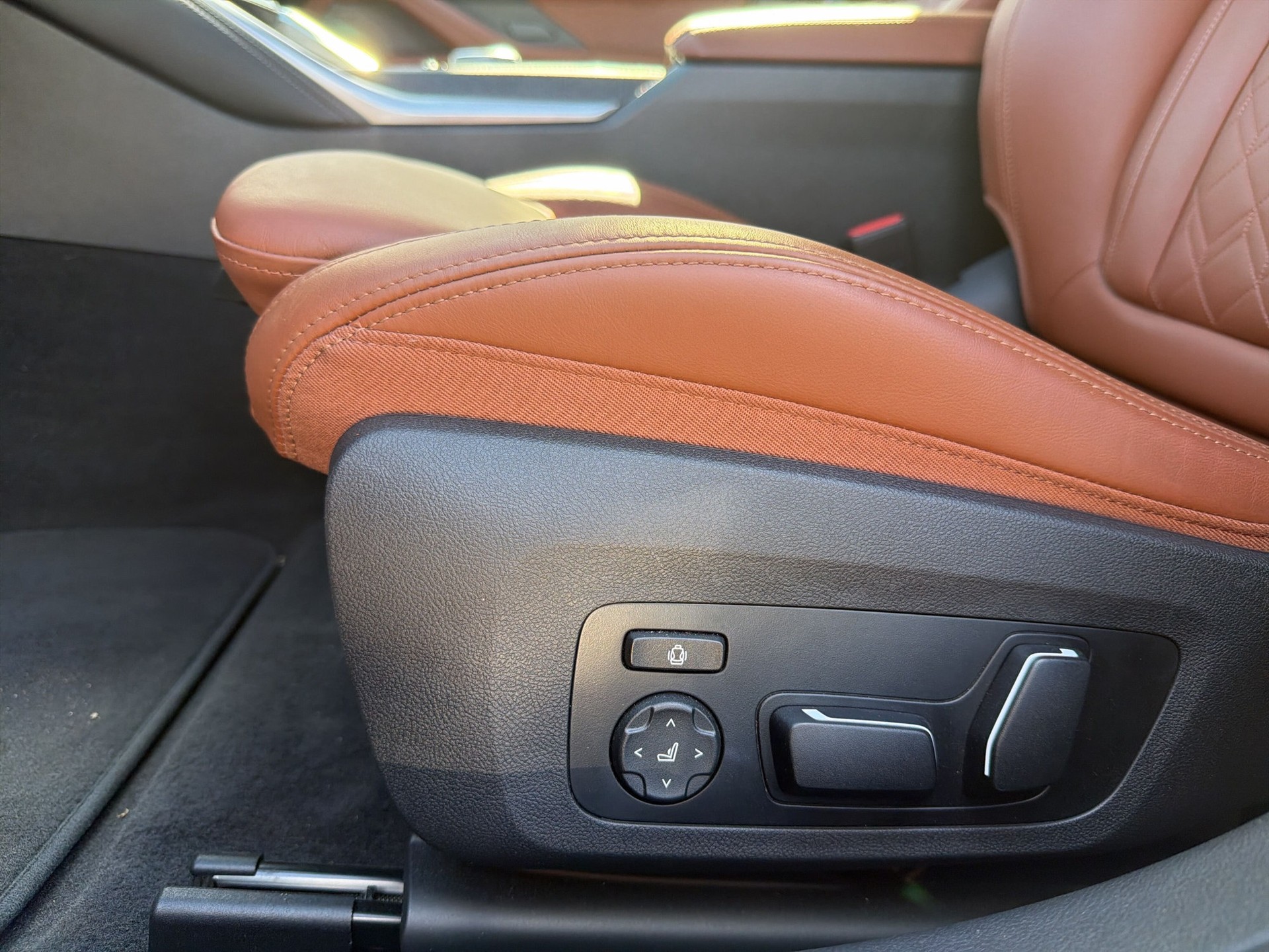 BMW i4 xDrive 40 M Sport Pro-image-15