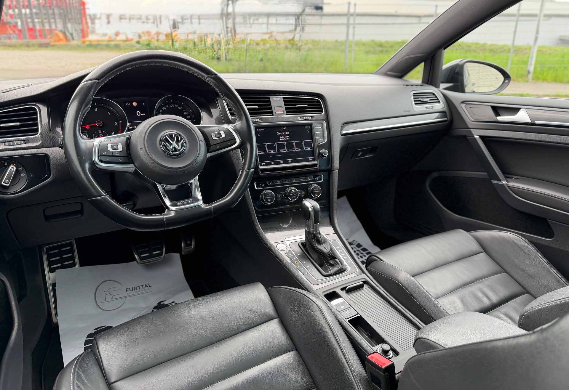 VW Golf Variant 2.0 TDI GTD DSG-image-16