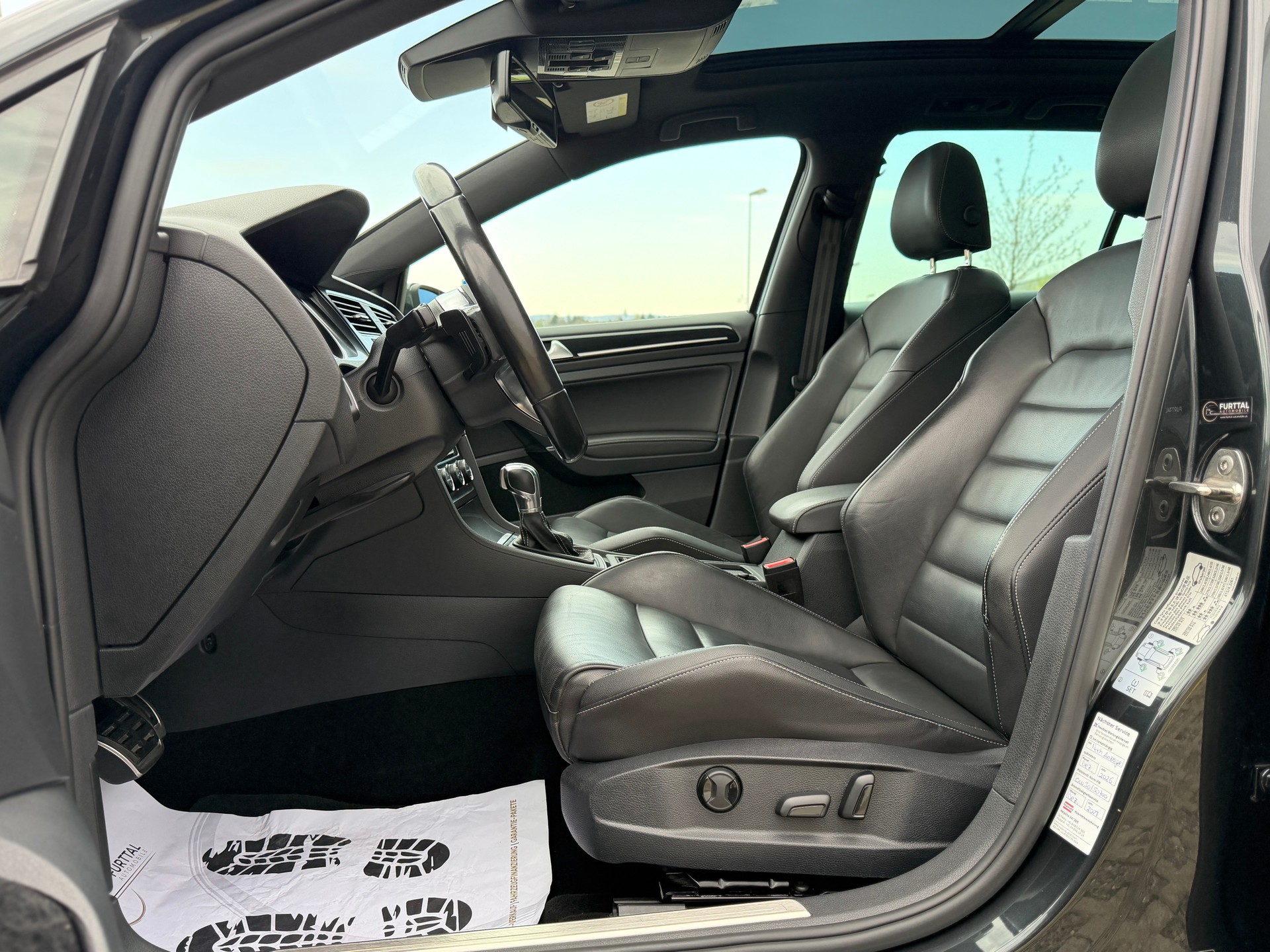 VW Golf Variant 2.0 TDI GTD DSG-image-18