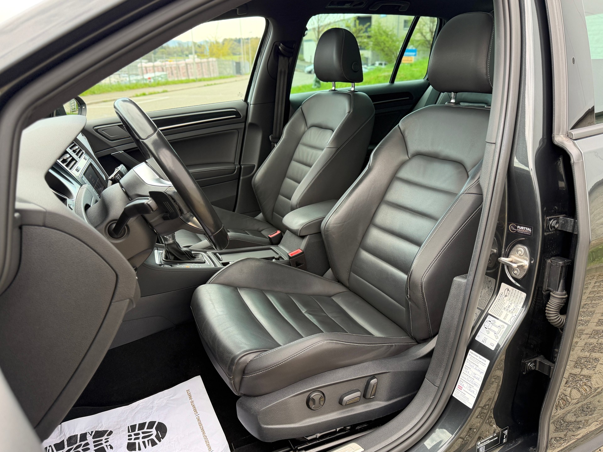 VW Golf Variant 2.0 TDI GTD DSG-image-19
