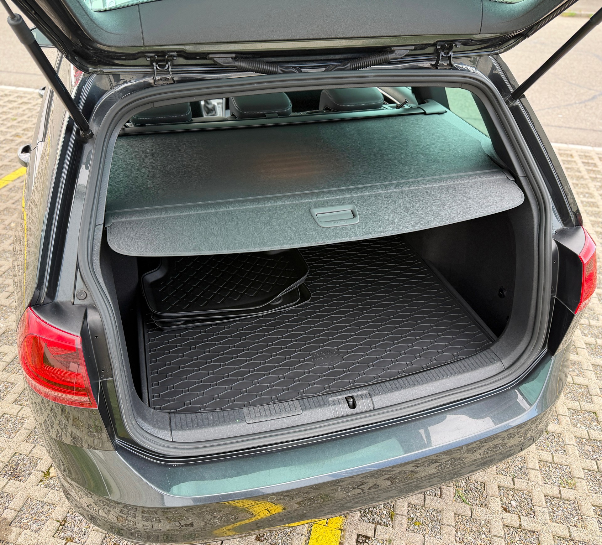 VW Golf Variant 2.0 TDI GTD DSG-image-32
