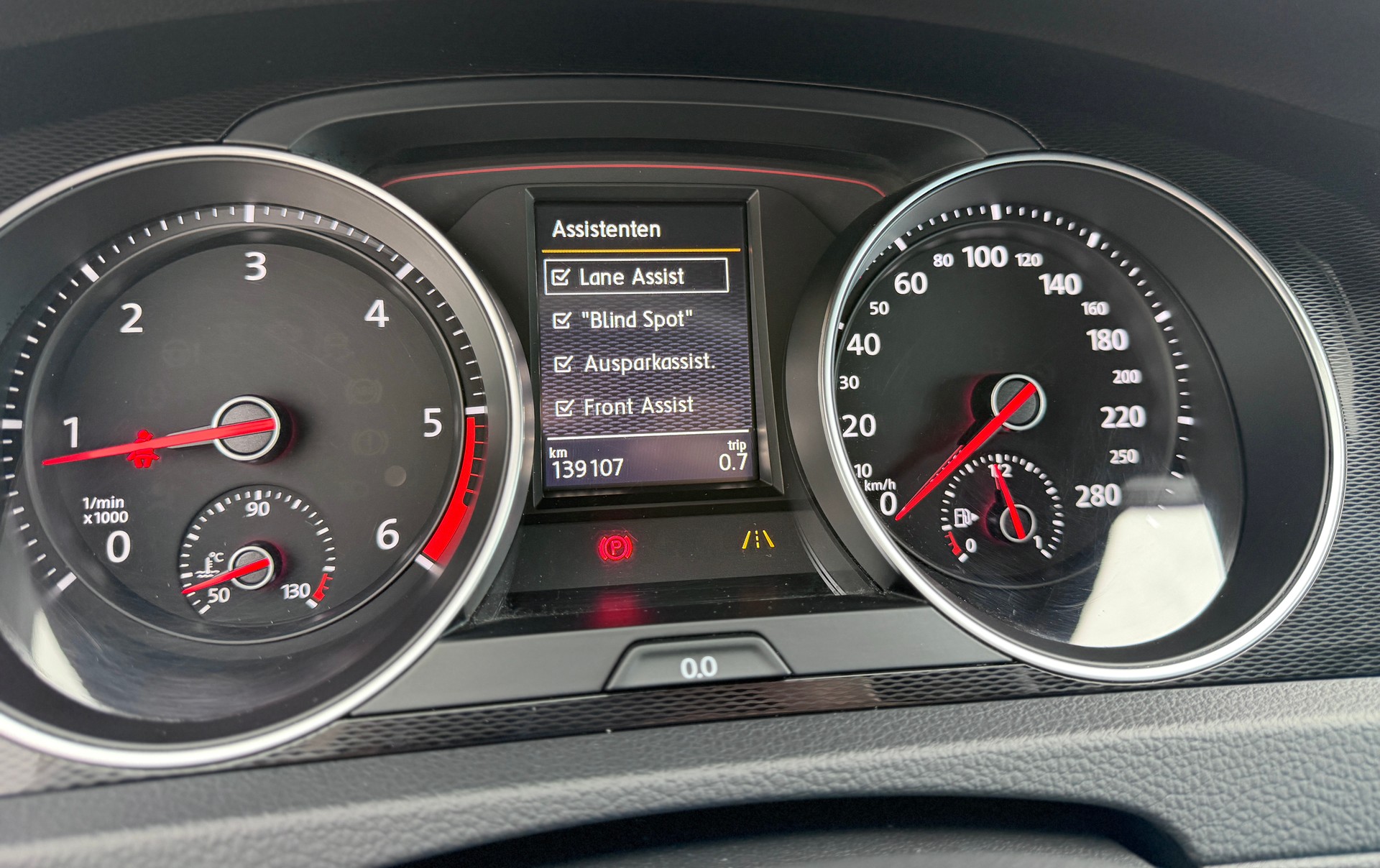 VW Golf Variant 2.0 TDI GTD DSG-image-28