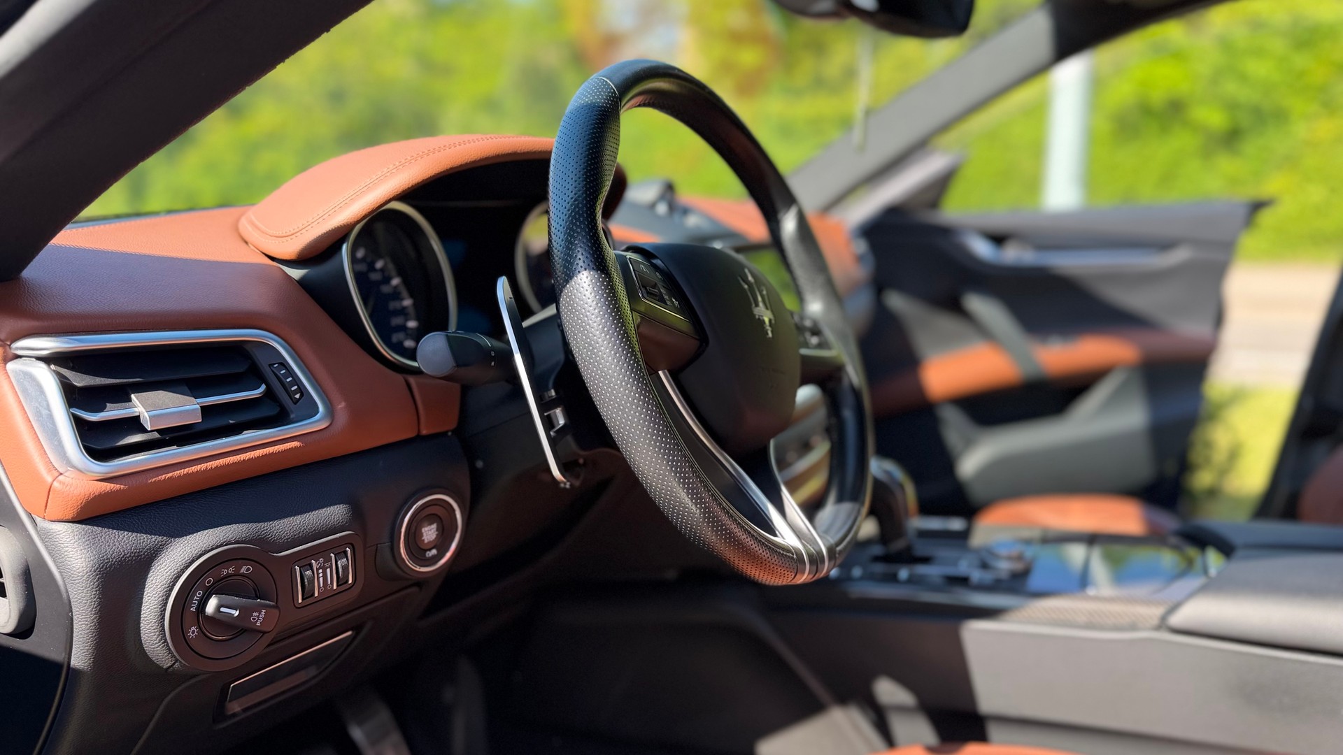 MASERATI Ghibli D 3.0 V6 GranSport Automatica-image-9